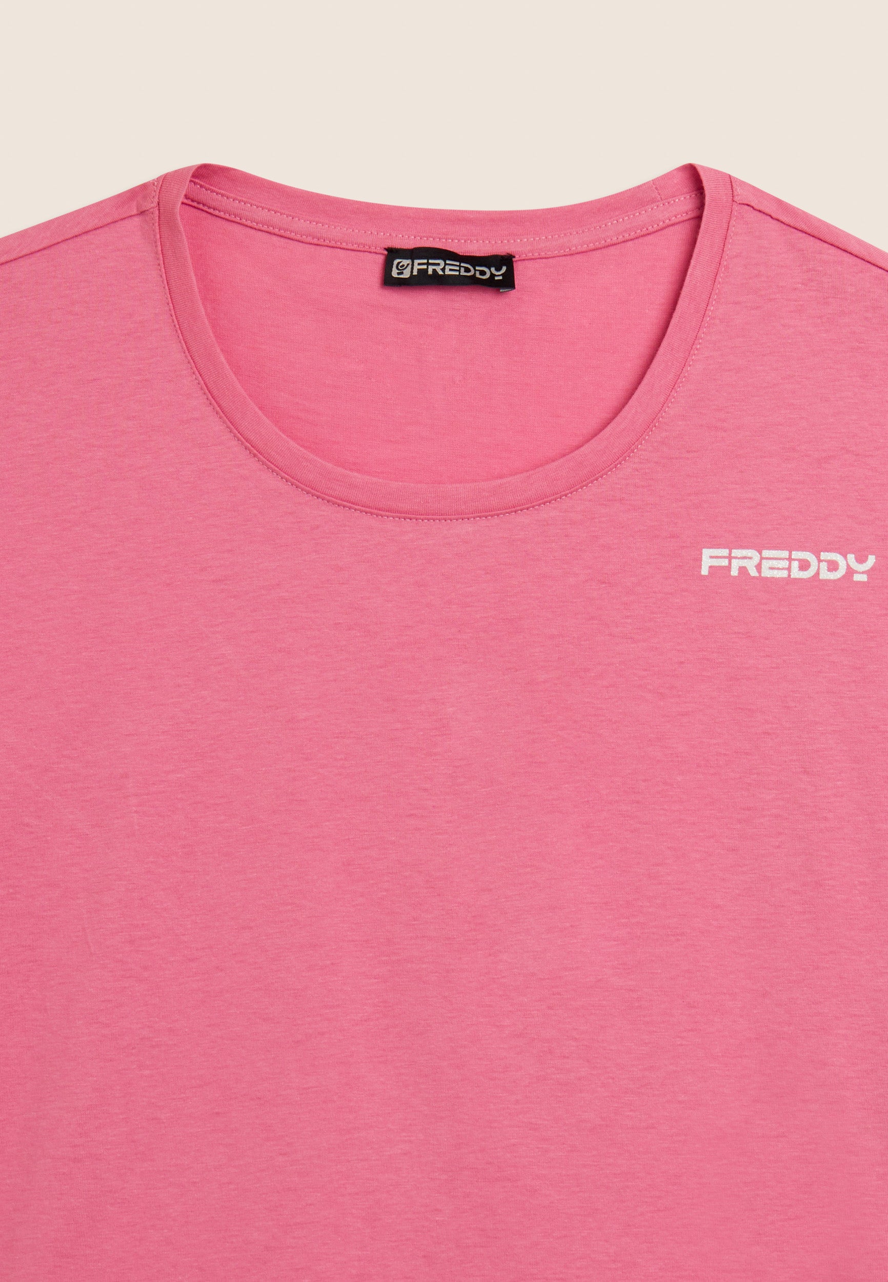 S26WCYLT2_P47_-_W_L 3