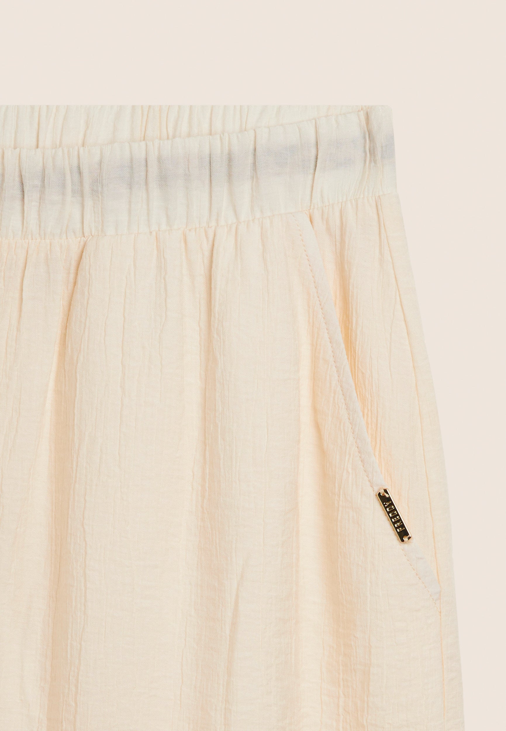 S26WSLP12_W33_-_W_L 7