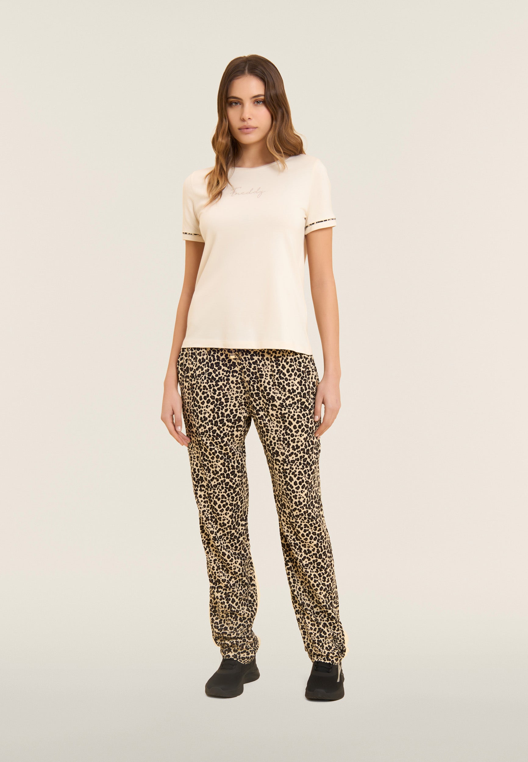 S26WSLT9_W33_-_W_L 1