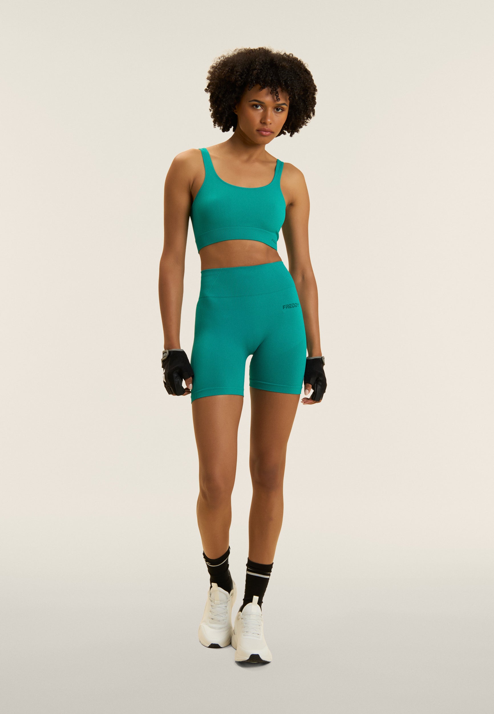 S26WSMB1_V97_-_67_M/L 1