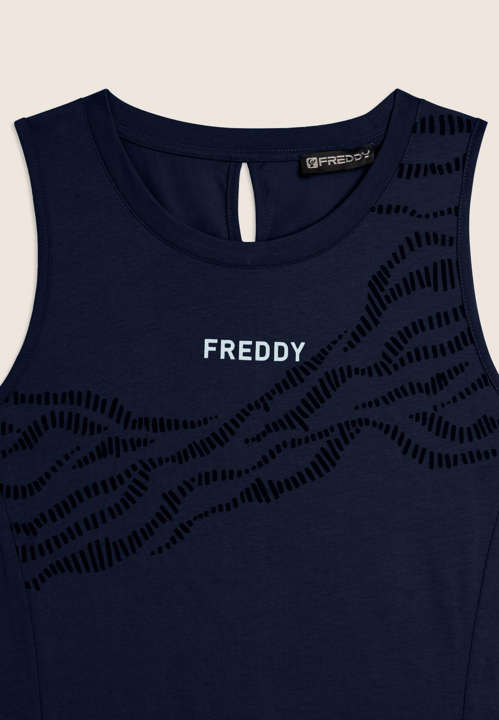 S26WTRD1_B109_-_W_L 8