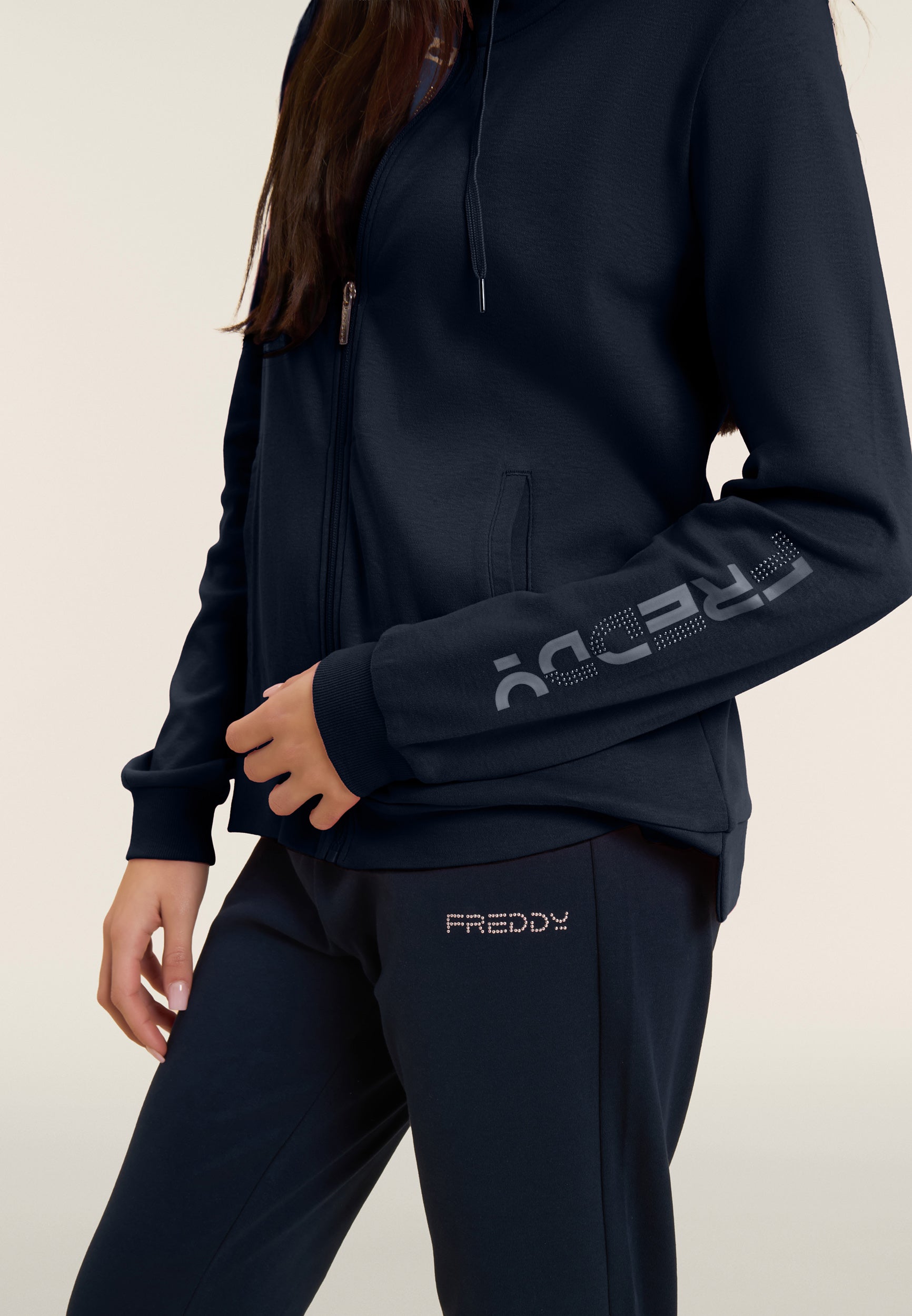 S26WTRK1_B109_-_W_L 5