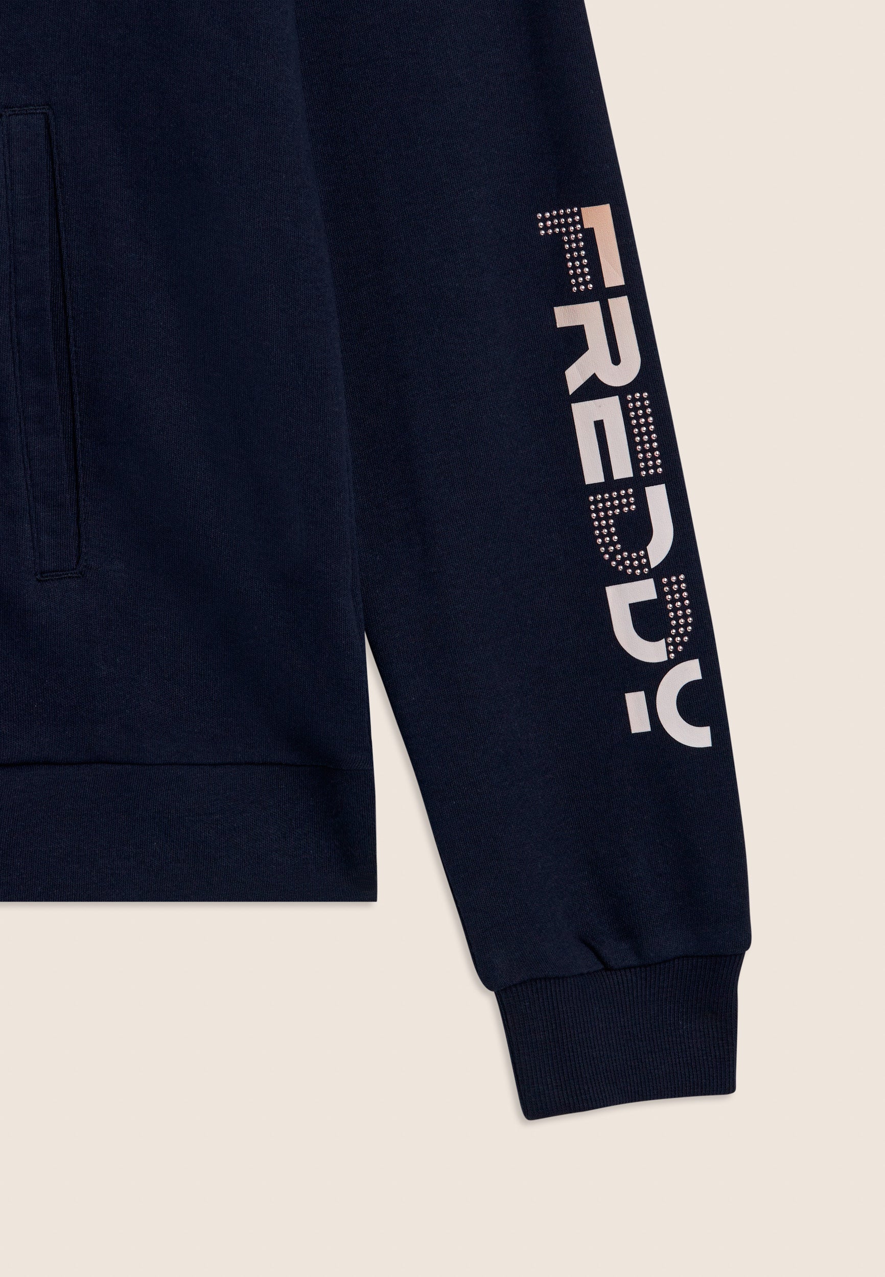 S26WTRK1_B109_-_W_L 8