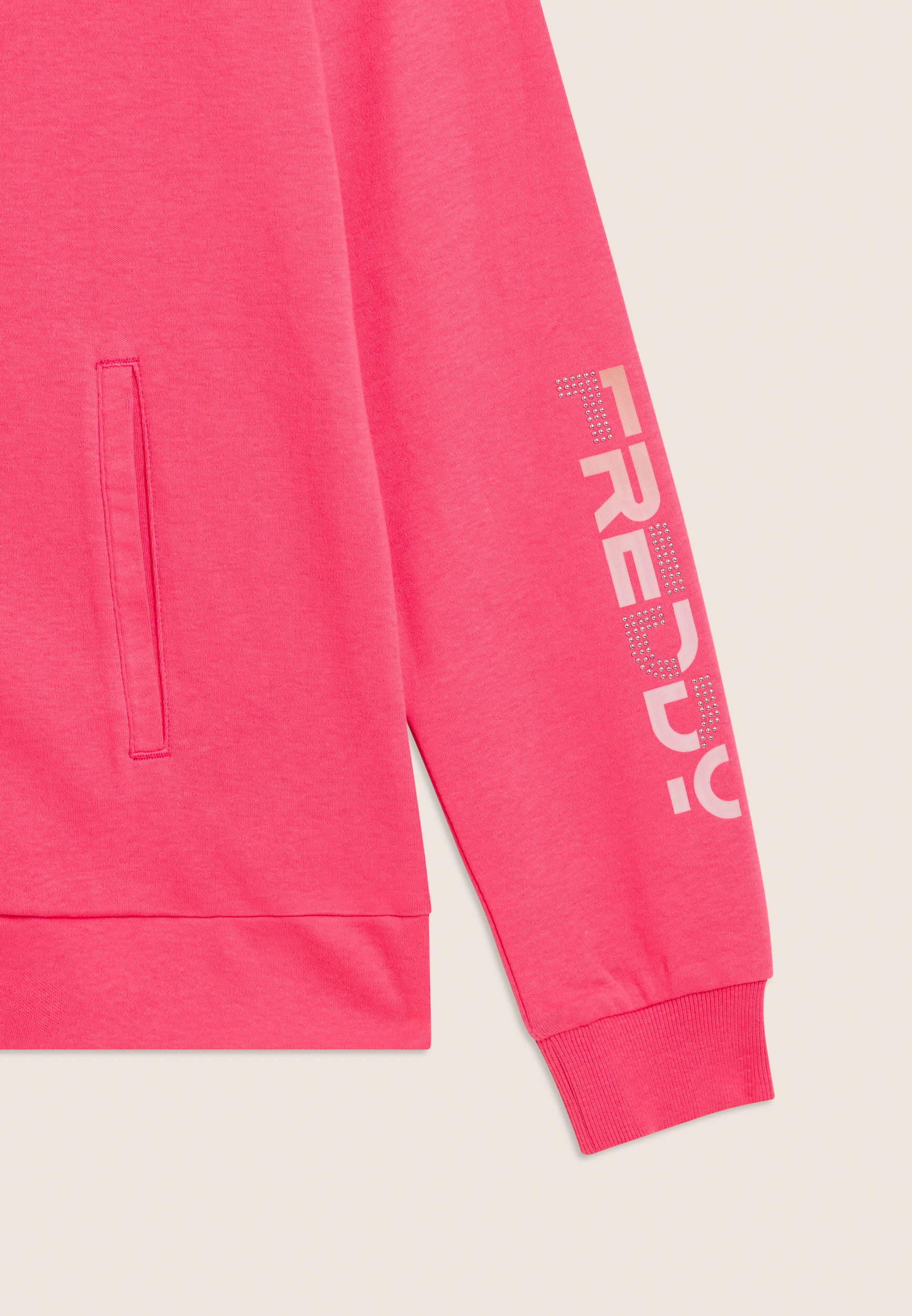 S26WTRK1_P102B_-_W_L 8