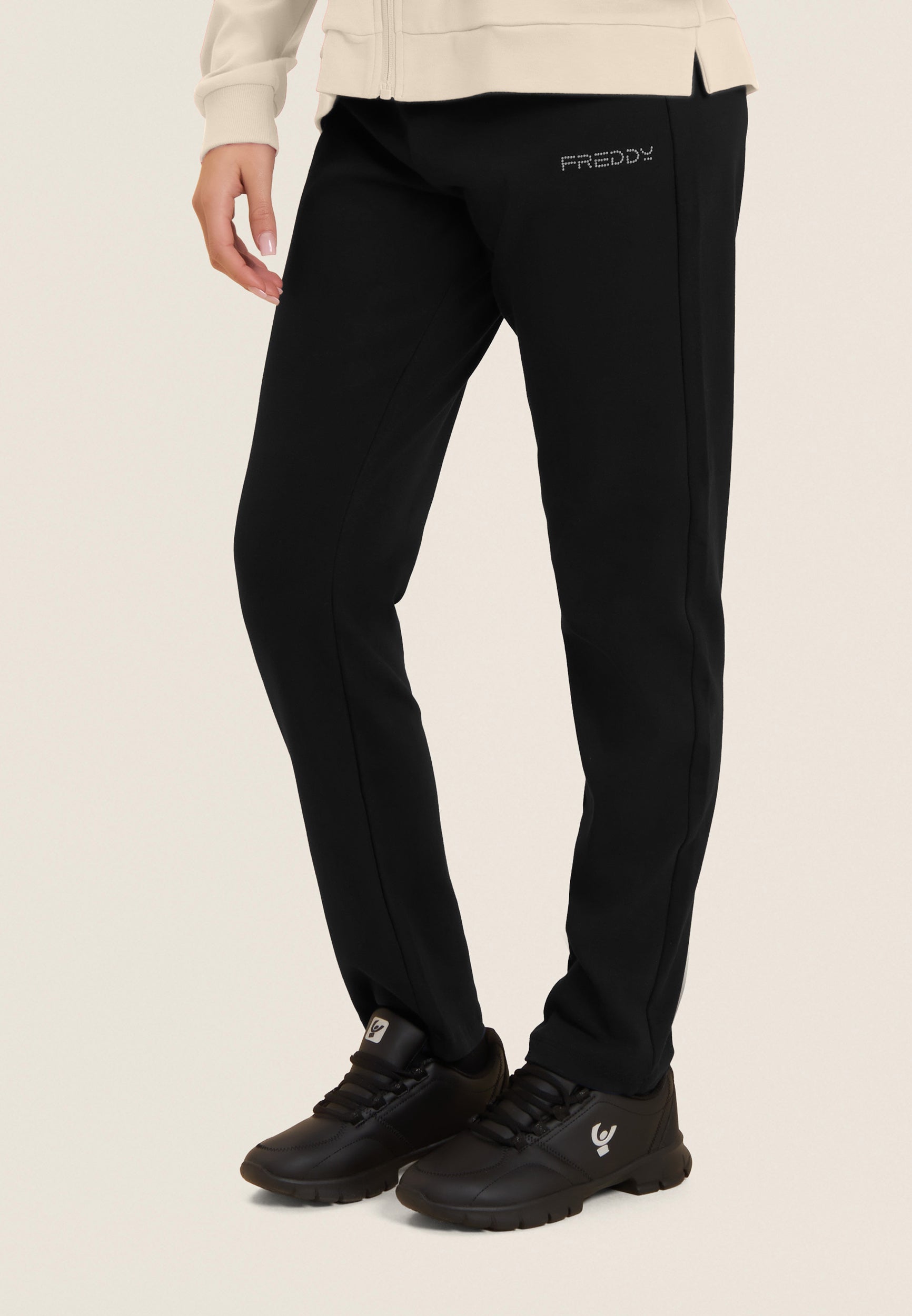 S26WTRK1_W33N_-_W_L 4