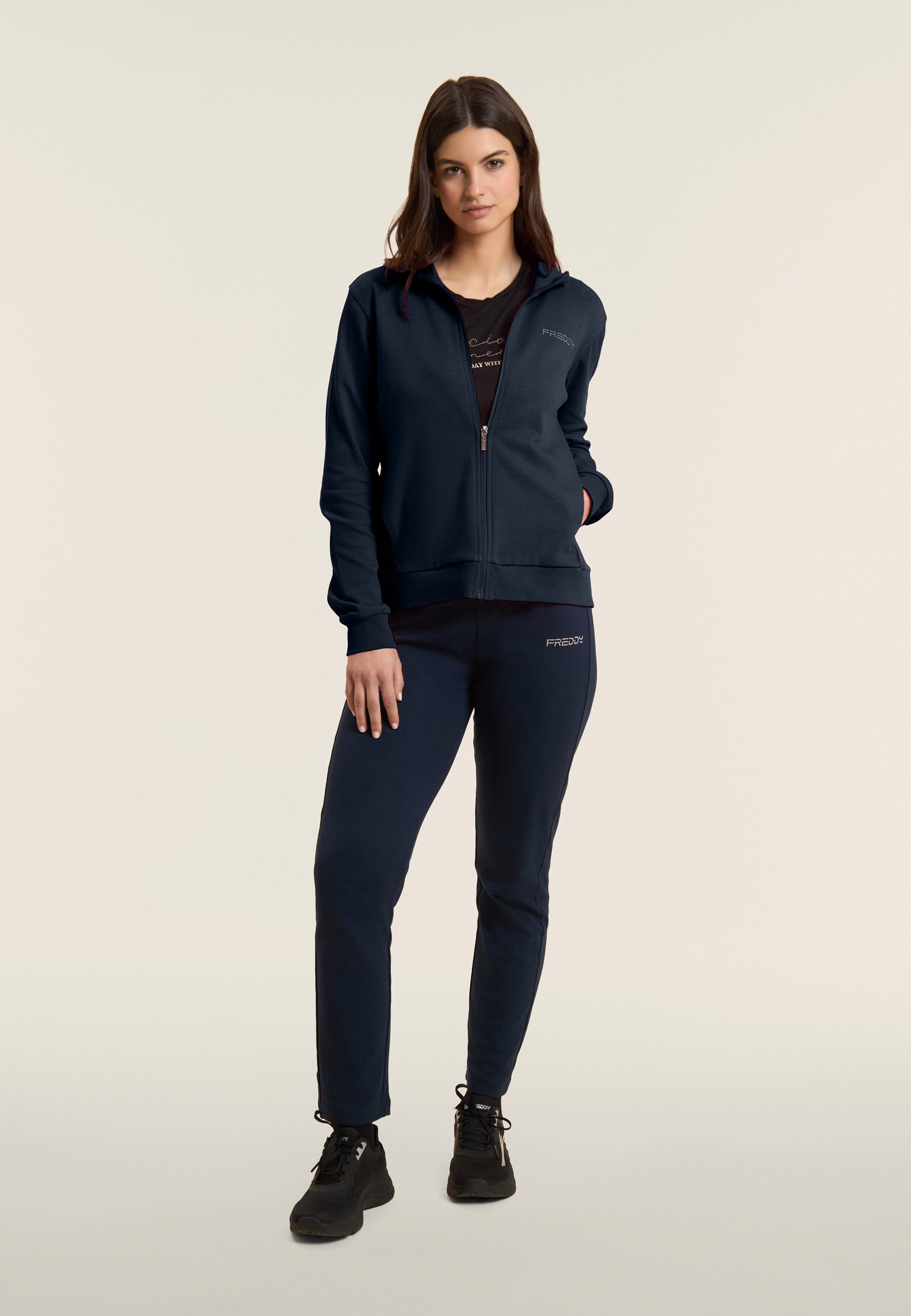 S26WTRK2_B109_-_W_L 2