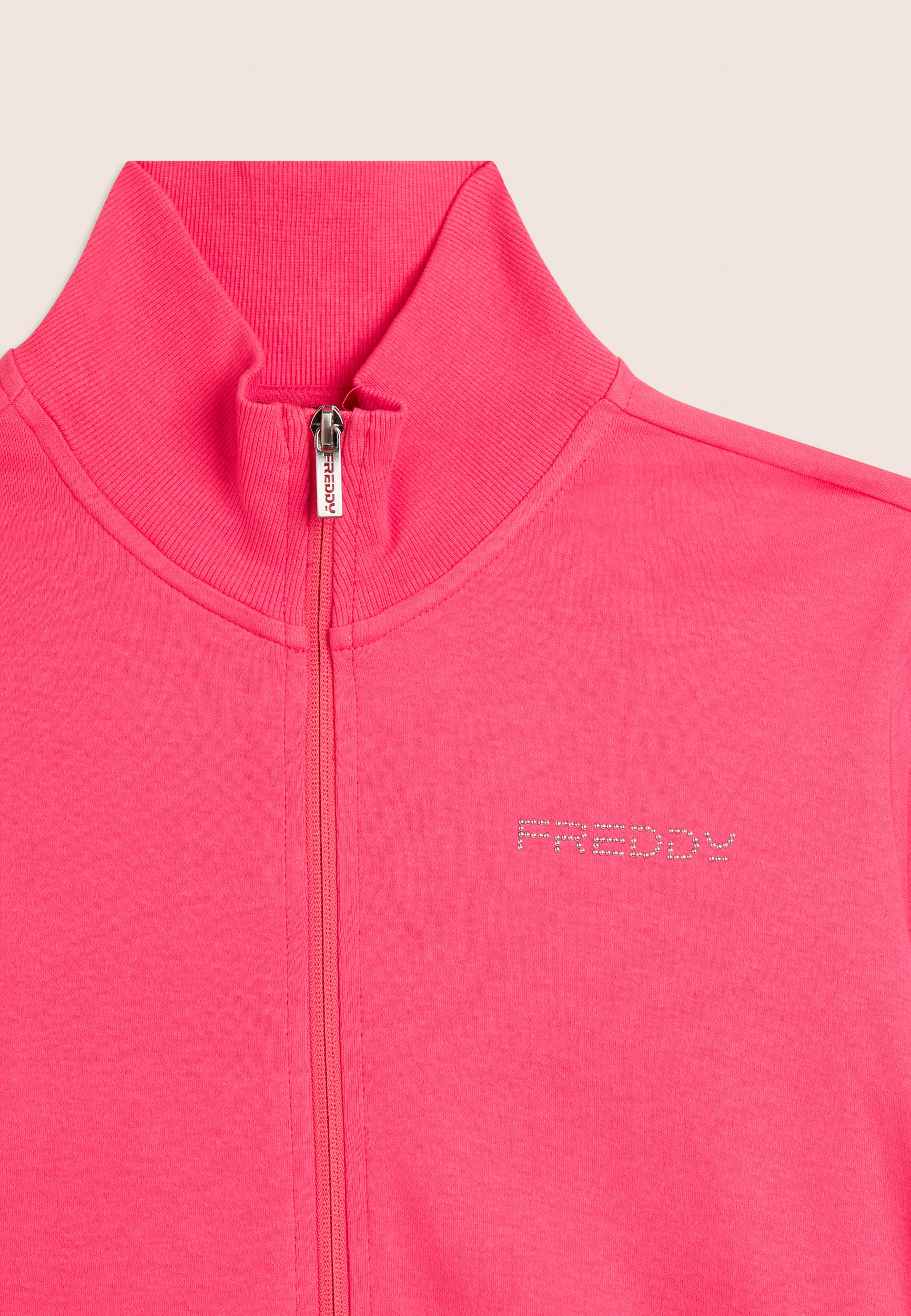 S26WTRK2_P102B_-_W_L 8