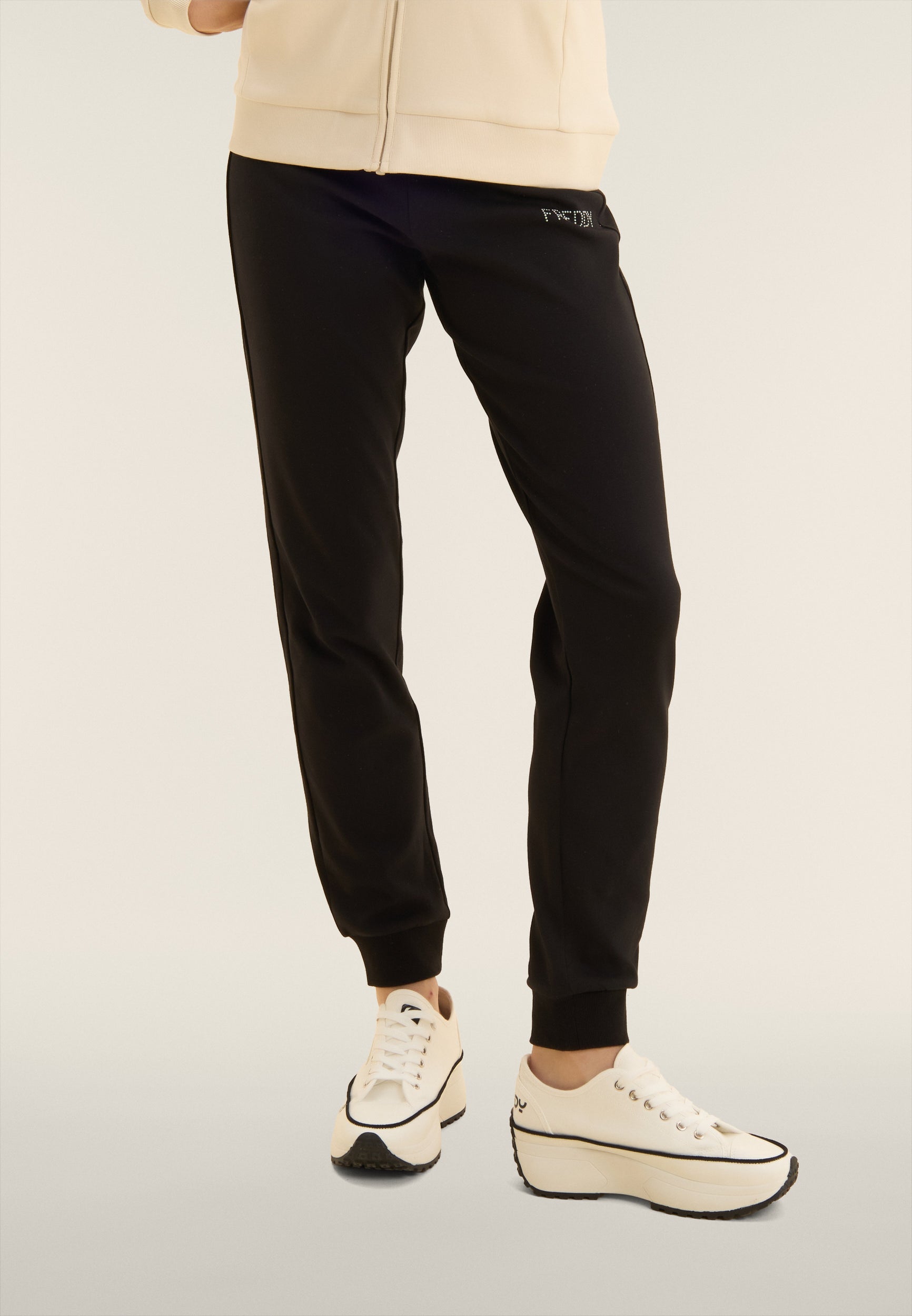 S26WTRK4_W33N_-_W_L 4