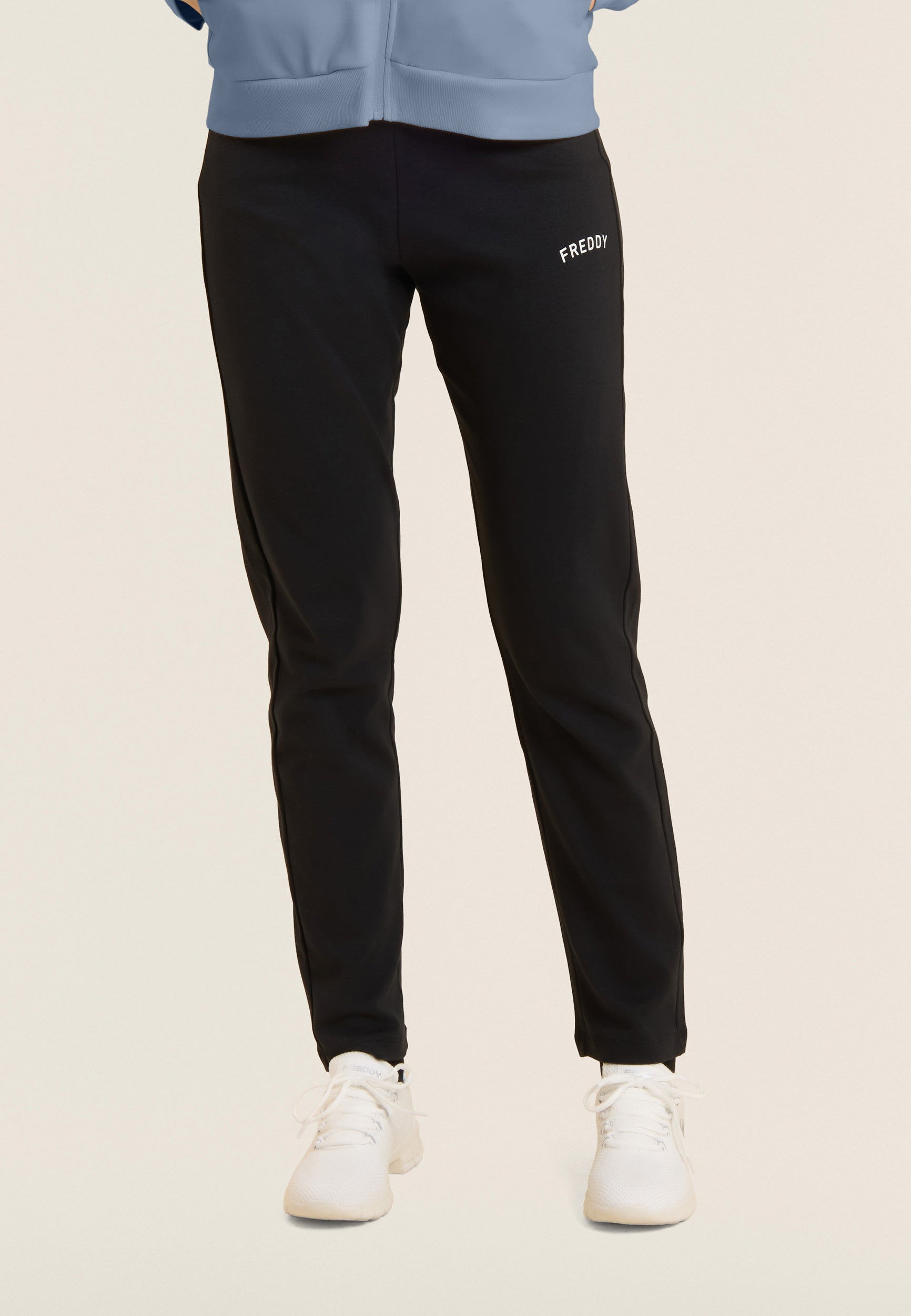 S26WTRK7_C57N_-_W_L 4