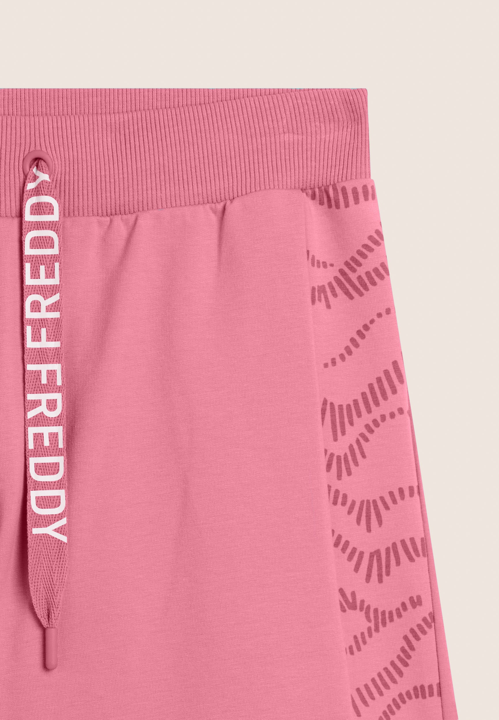 S26WTRP10_P47_-_W_L 3