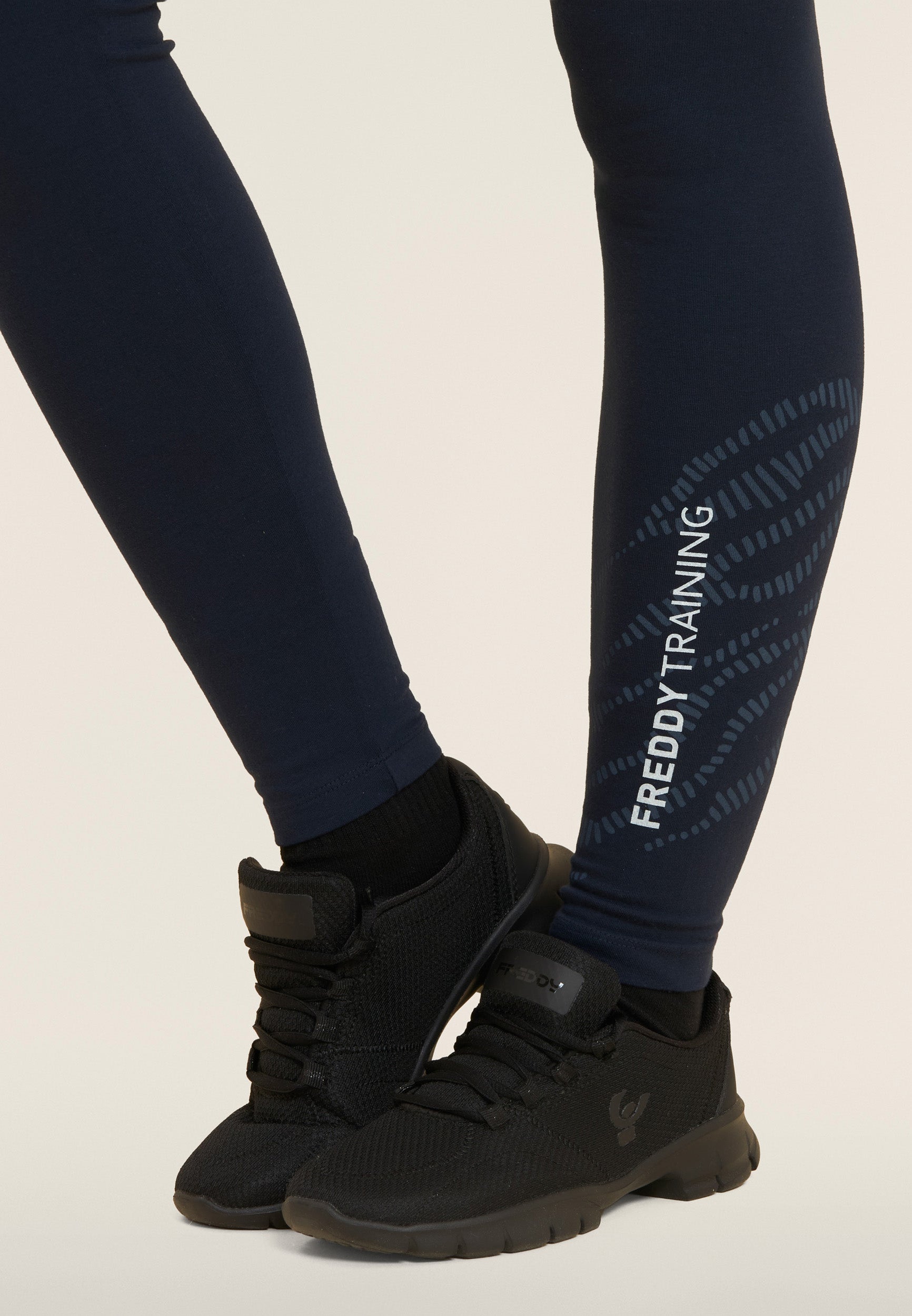 S26WTRP11_B109_-_W_L 4