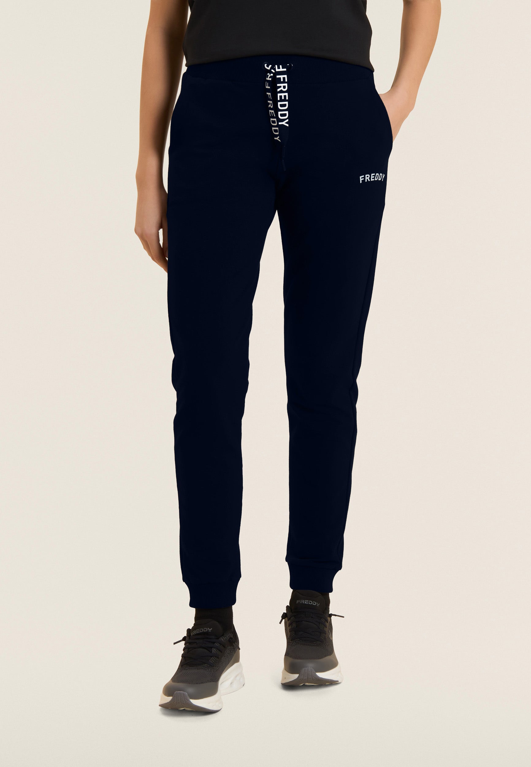 S26WTRP1_B109_-_W_L 2