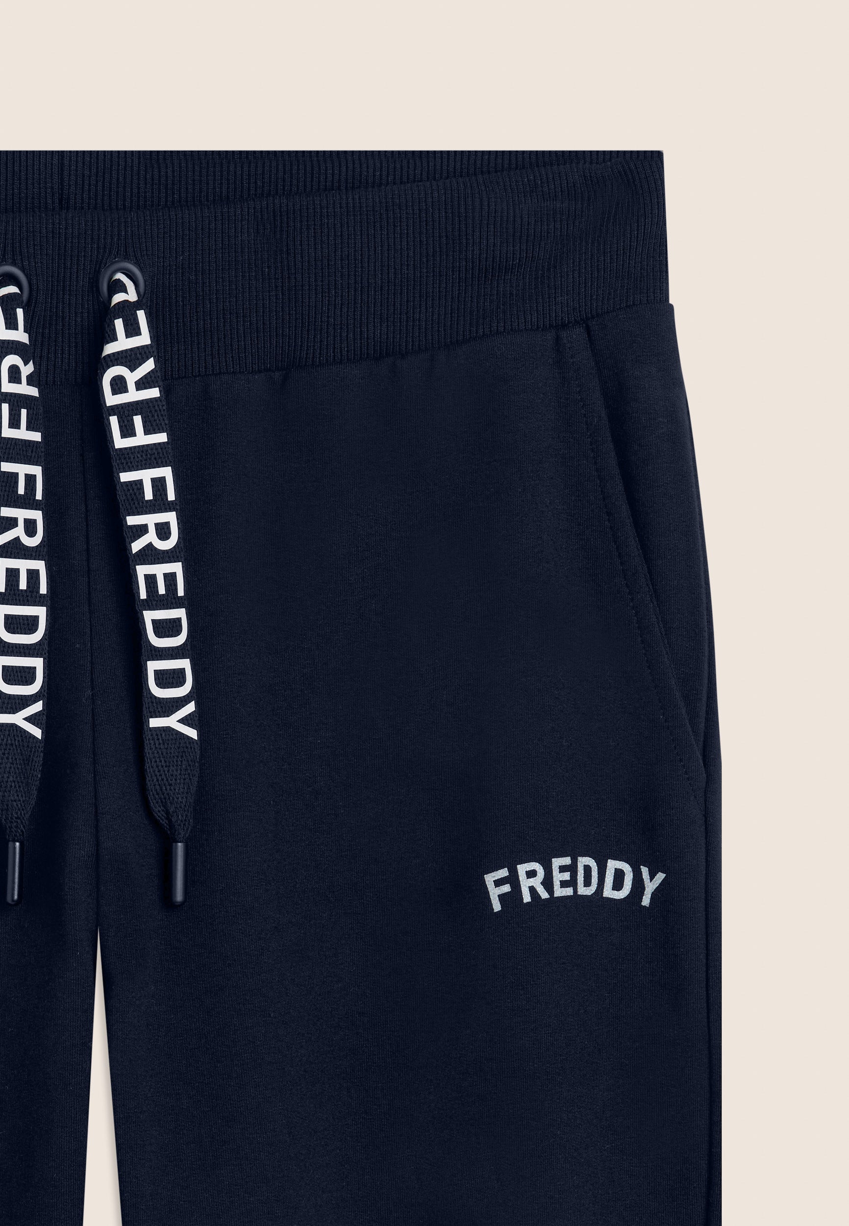 S26WTRP1_B109_-_W_L 3