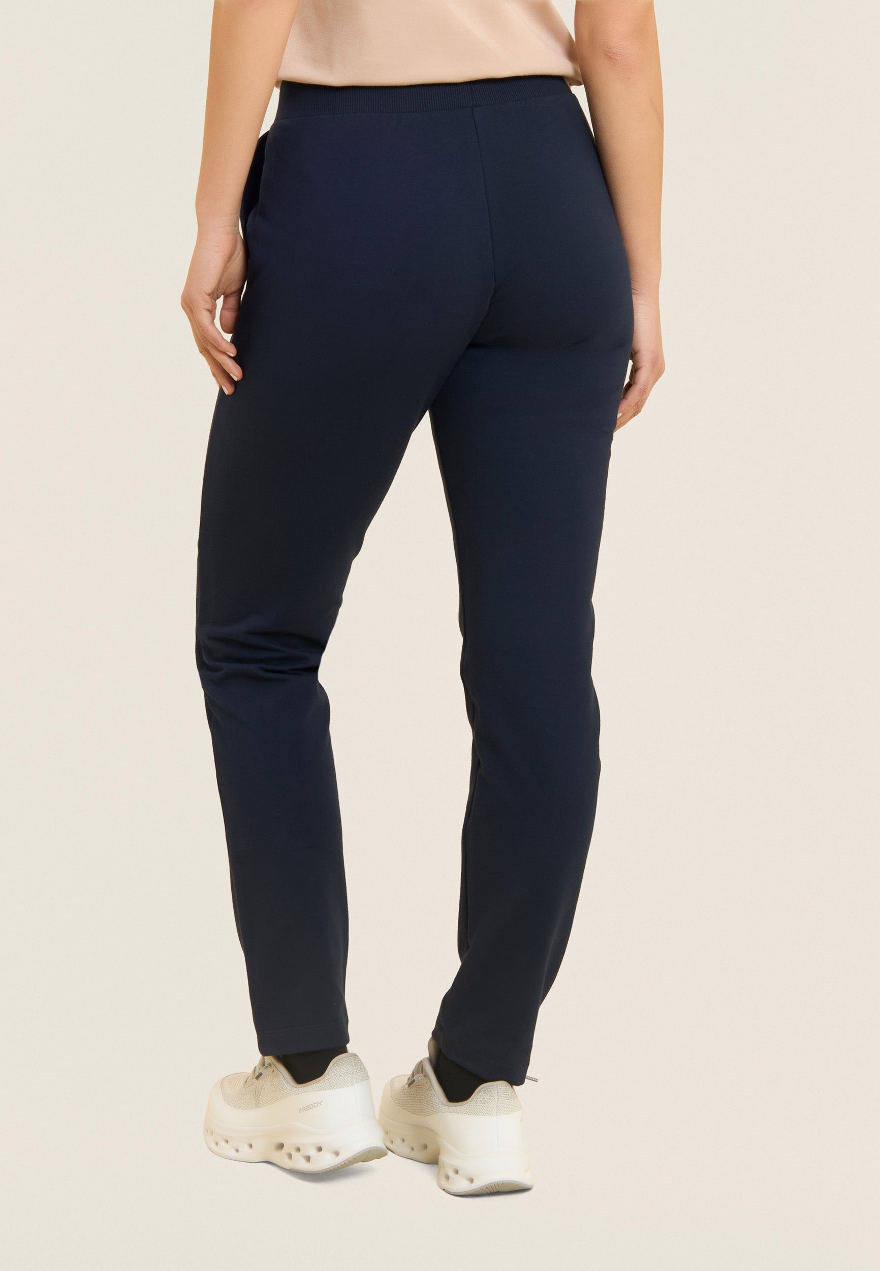 S26WTRP2_B109_-_W_L 3