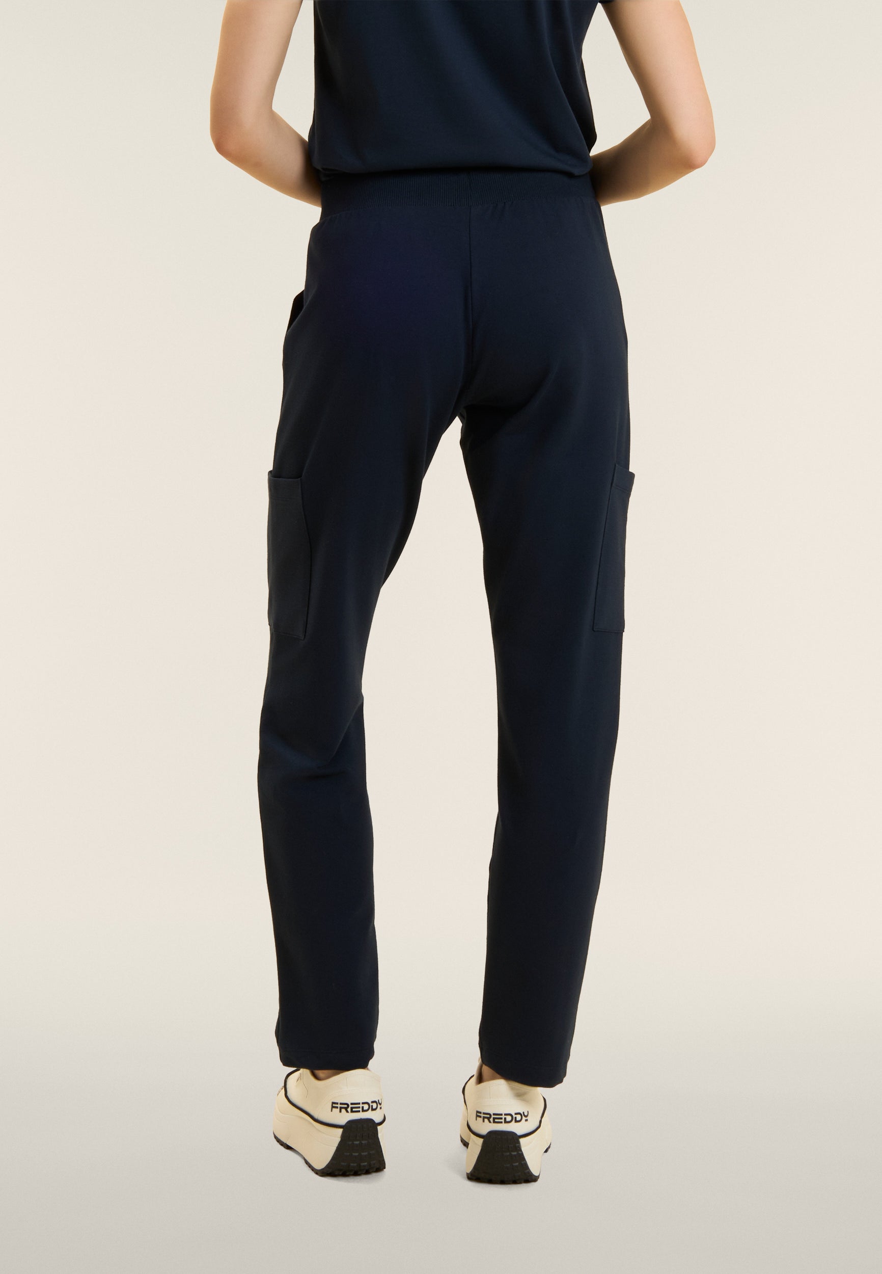 S26WTRP6_B109_-_W_L 3