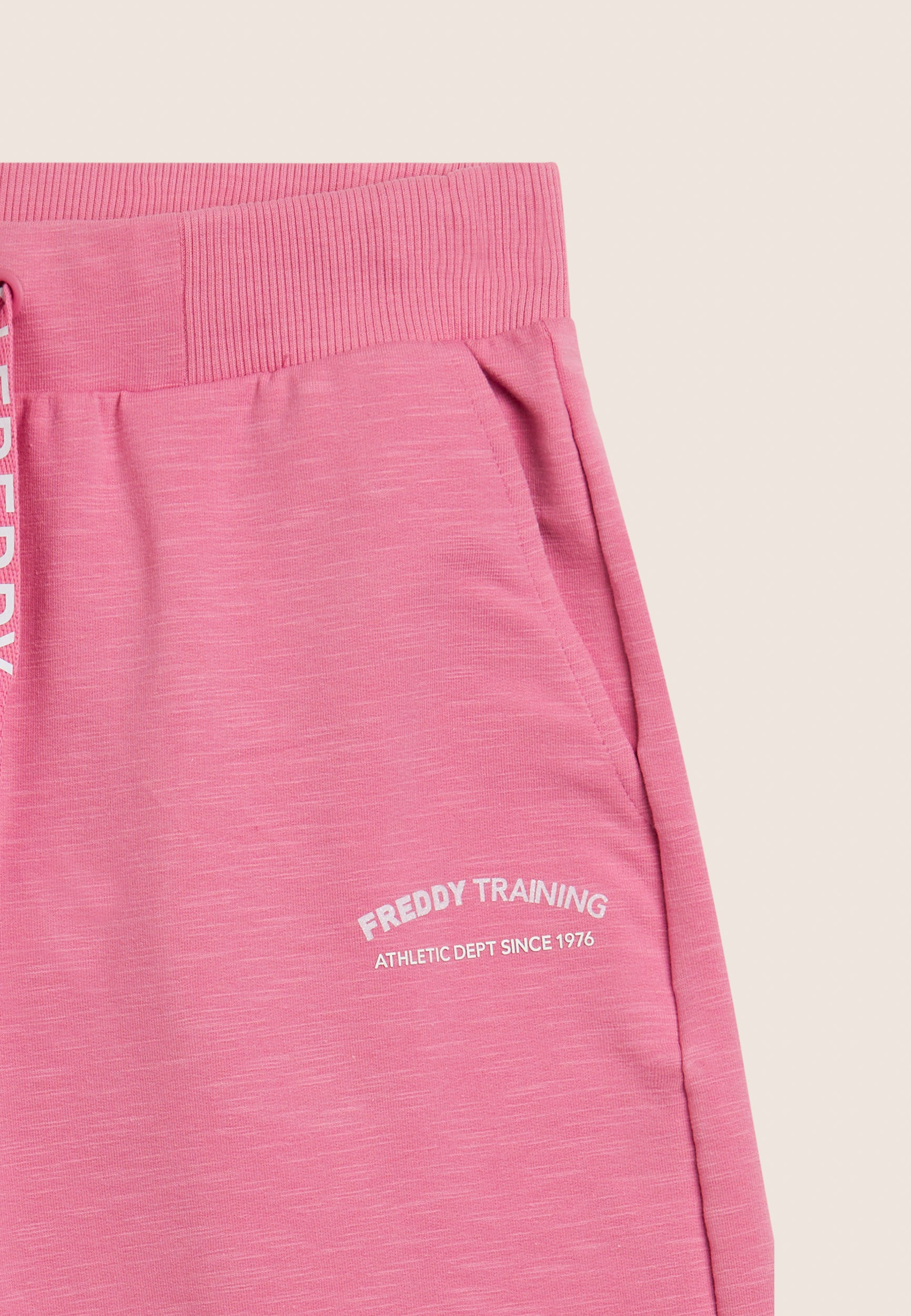 S26WTRP9_P47_-_W_L 7