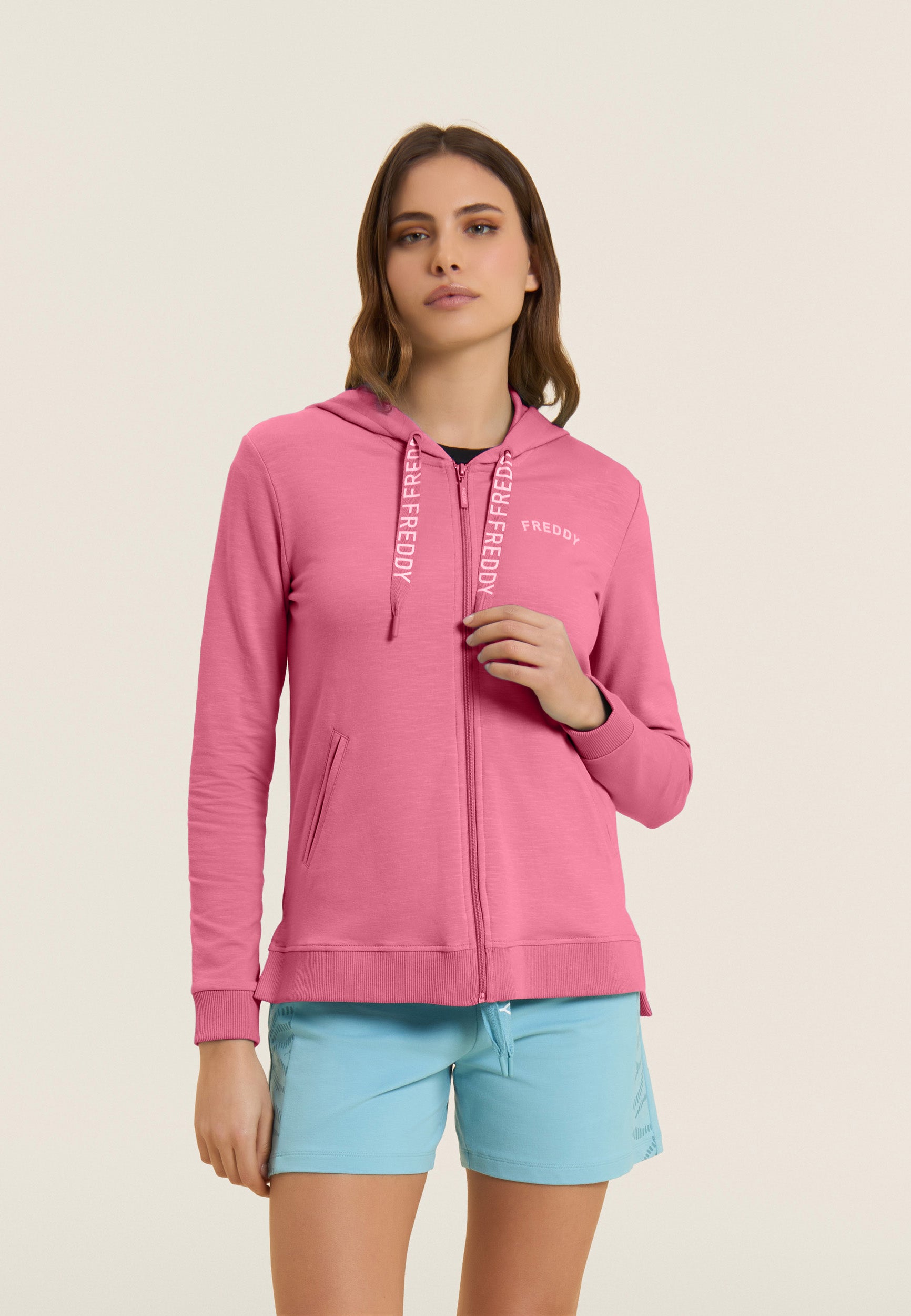 S26WTRS1_P47_-_W_L 2