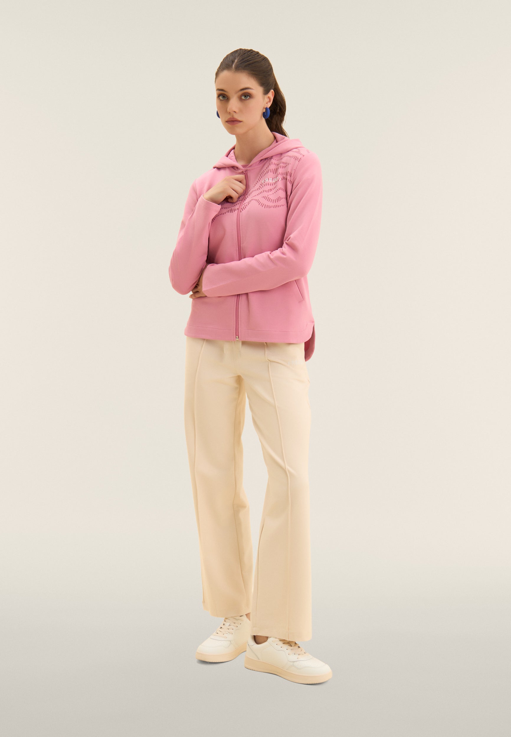 S26WTRS2_P47_-_W_L 1