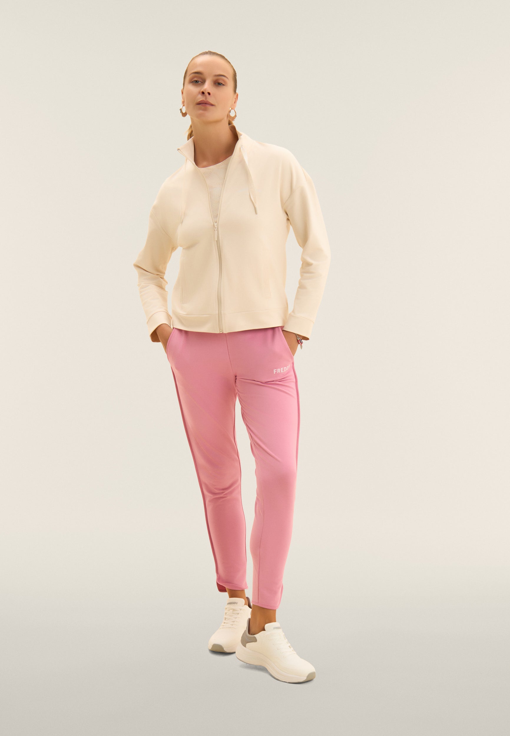 S26WTRS4_W33_-_W_L 1