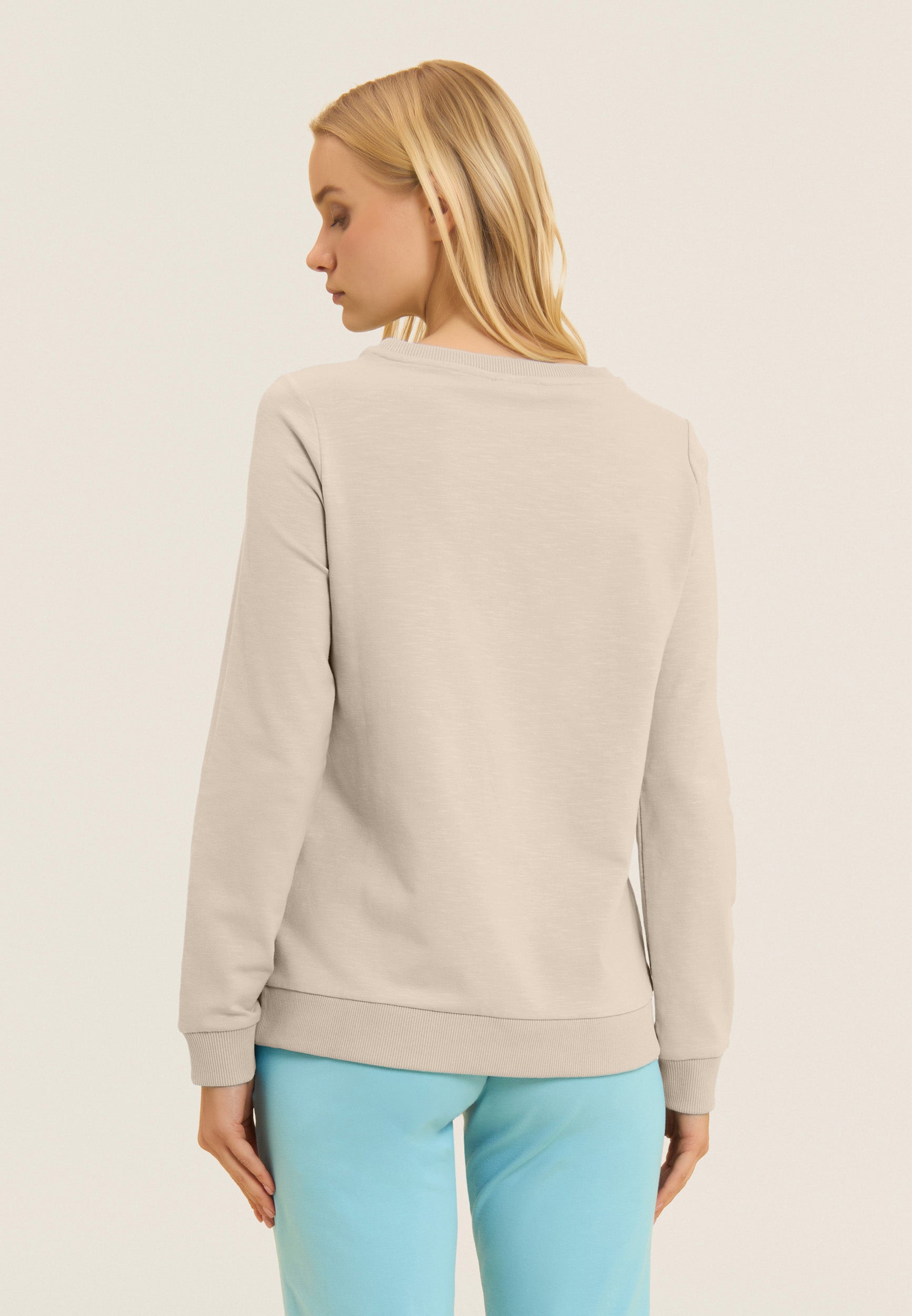 S26WTRS6_W33_-_W_L 3