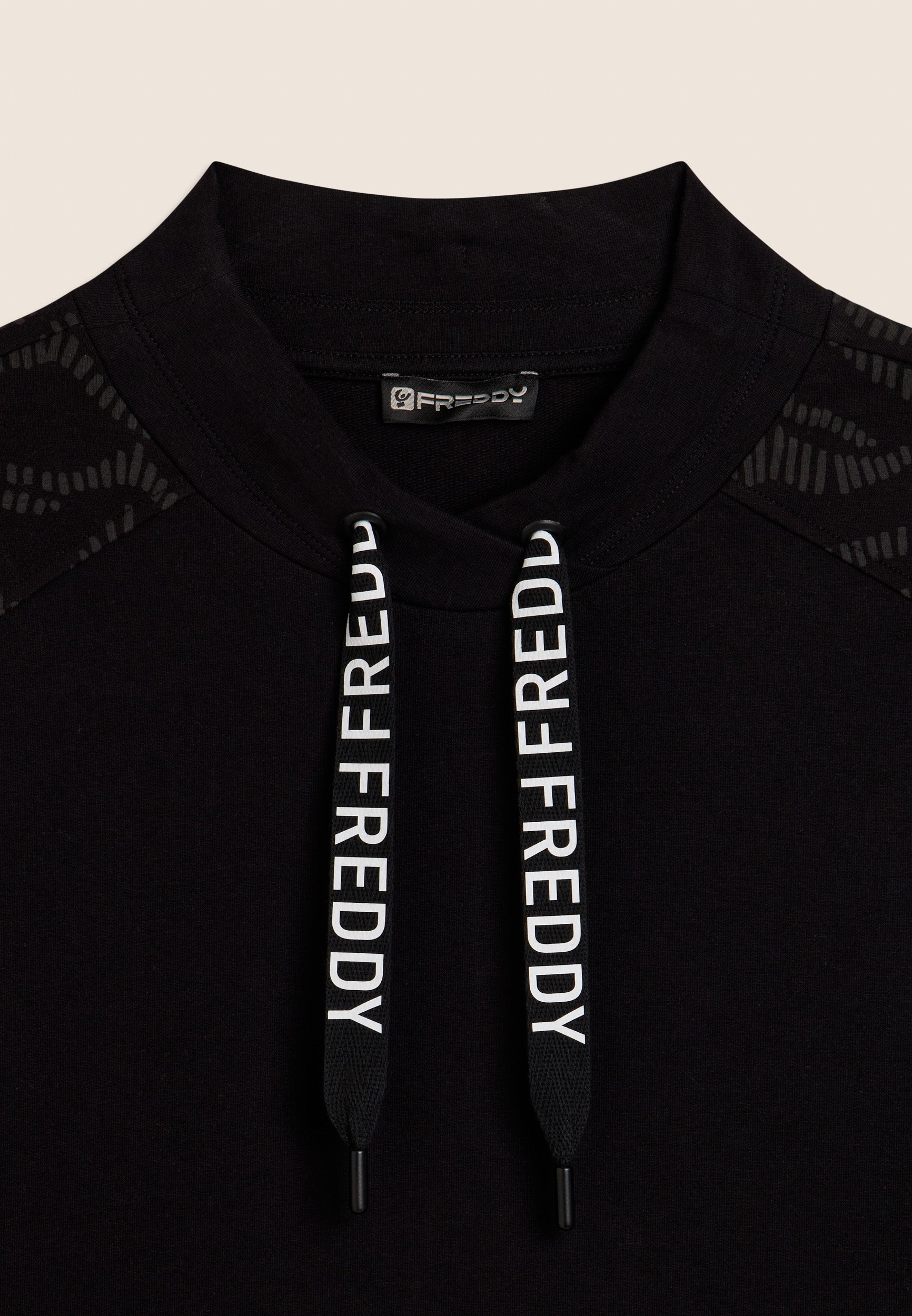 S26WTRS7_NAN133_-_W_L 3