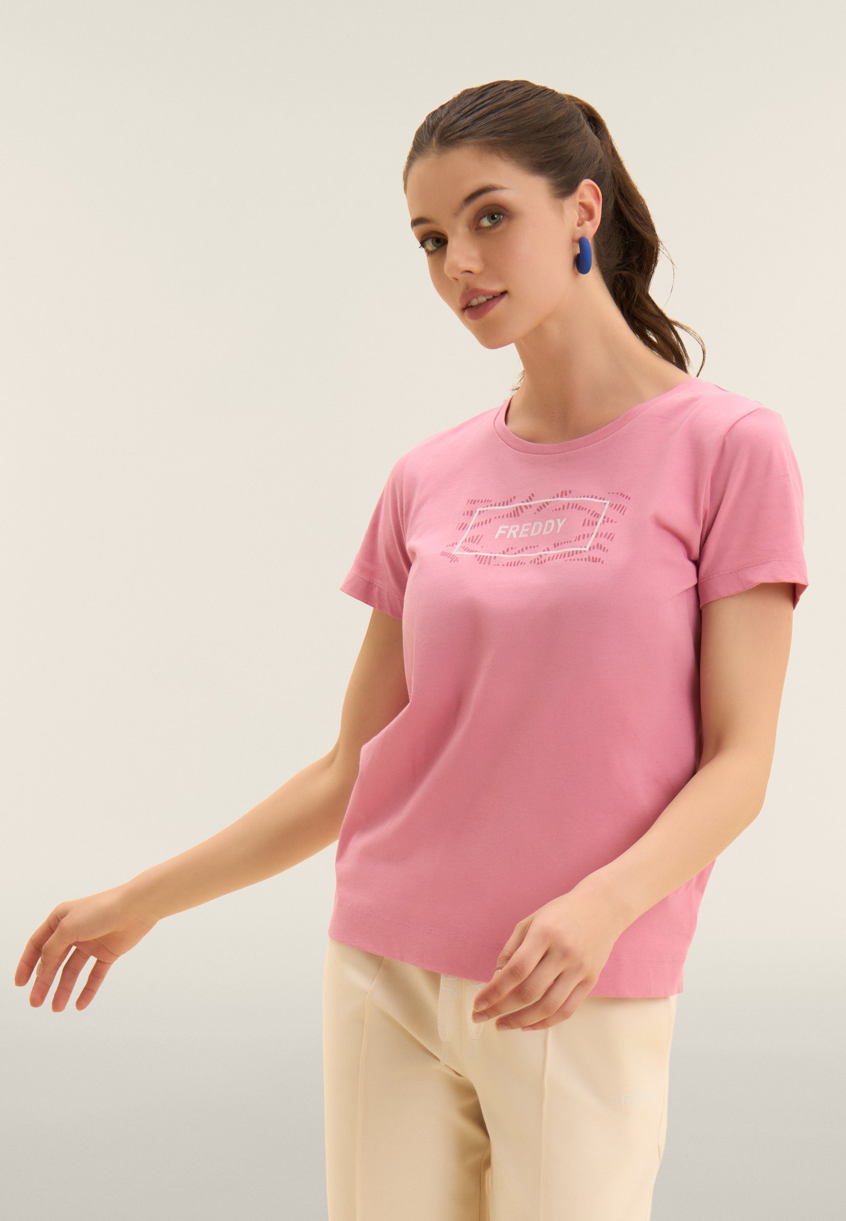 S26WTRT2_P47_-_W_L 2