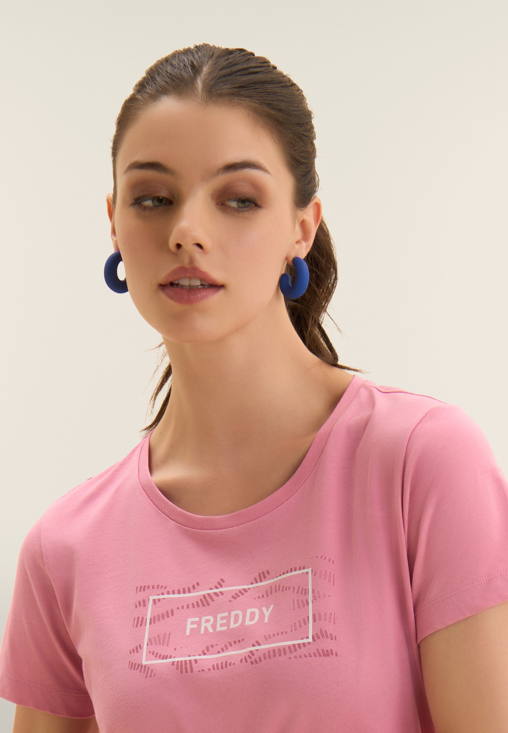 S26WTRT2_P47_-_W_L 4