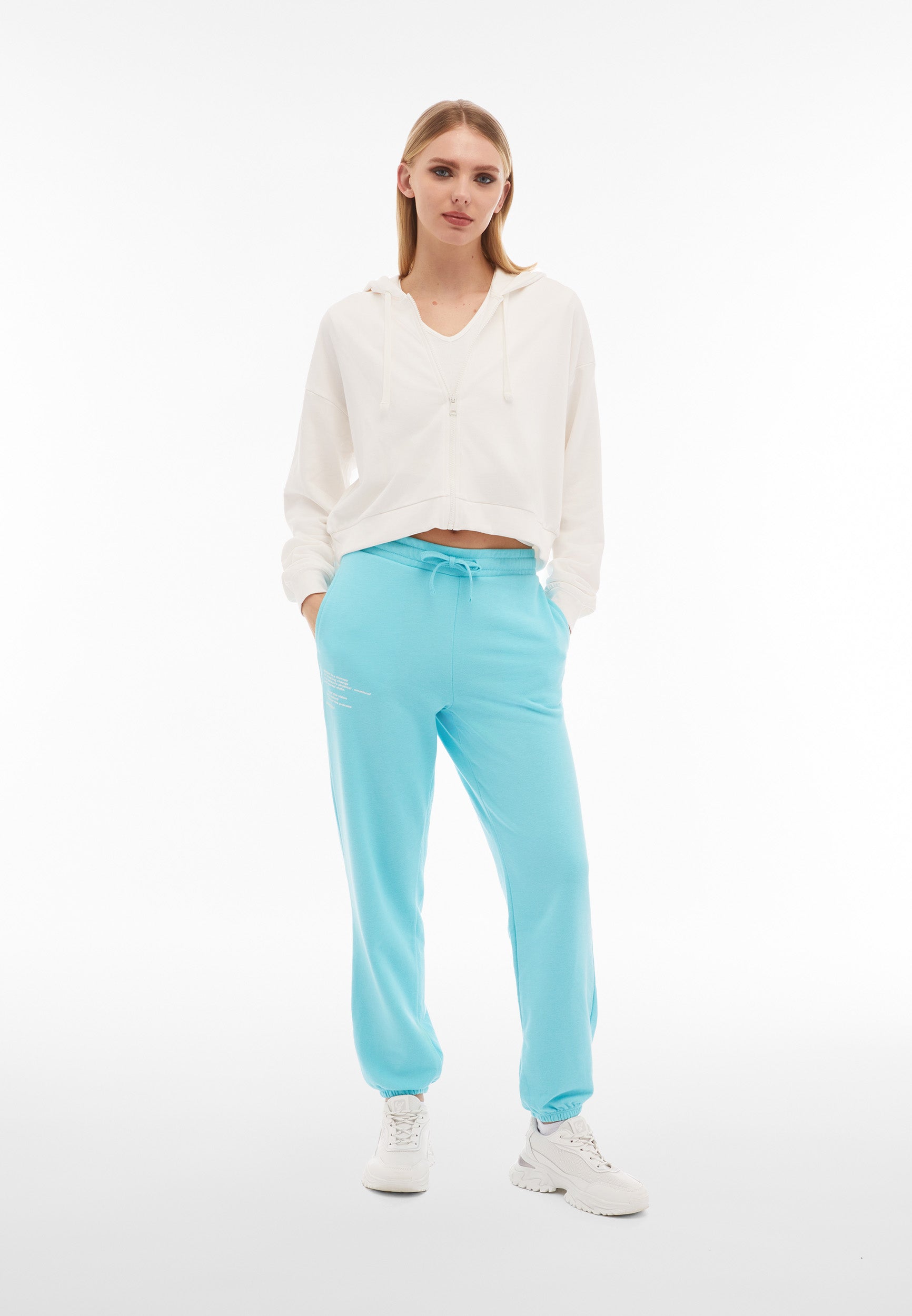 S4WMCP5_C68_-_W_XS 1