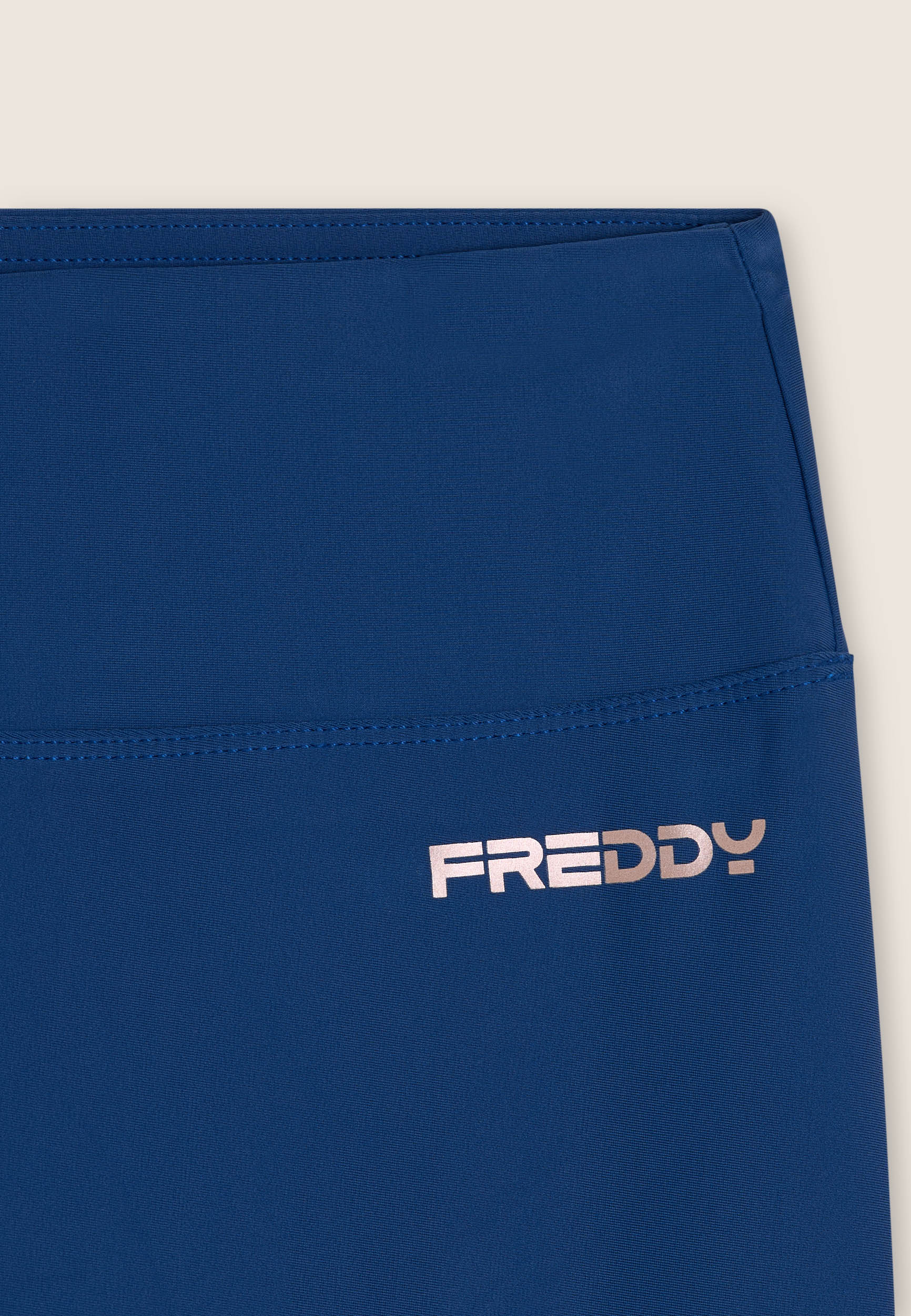 SF8HS2605O_B57_-_W_L 3