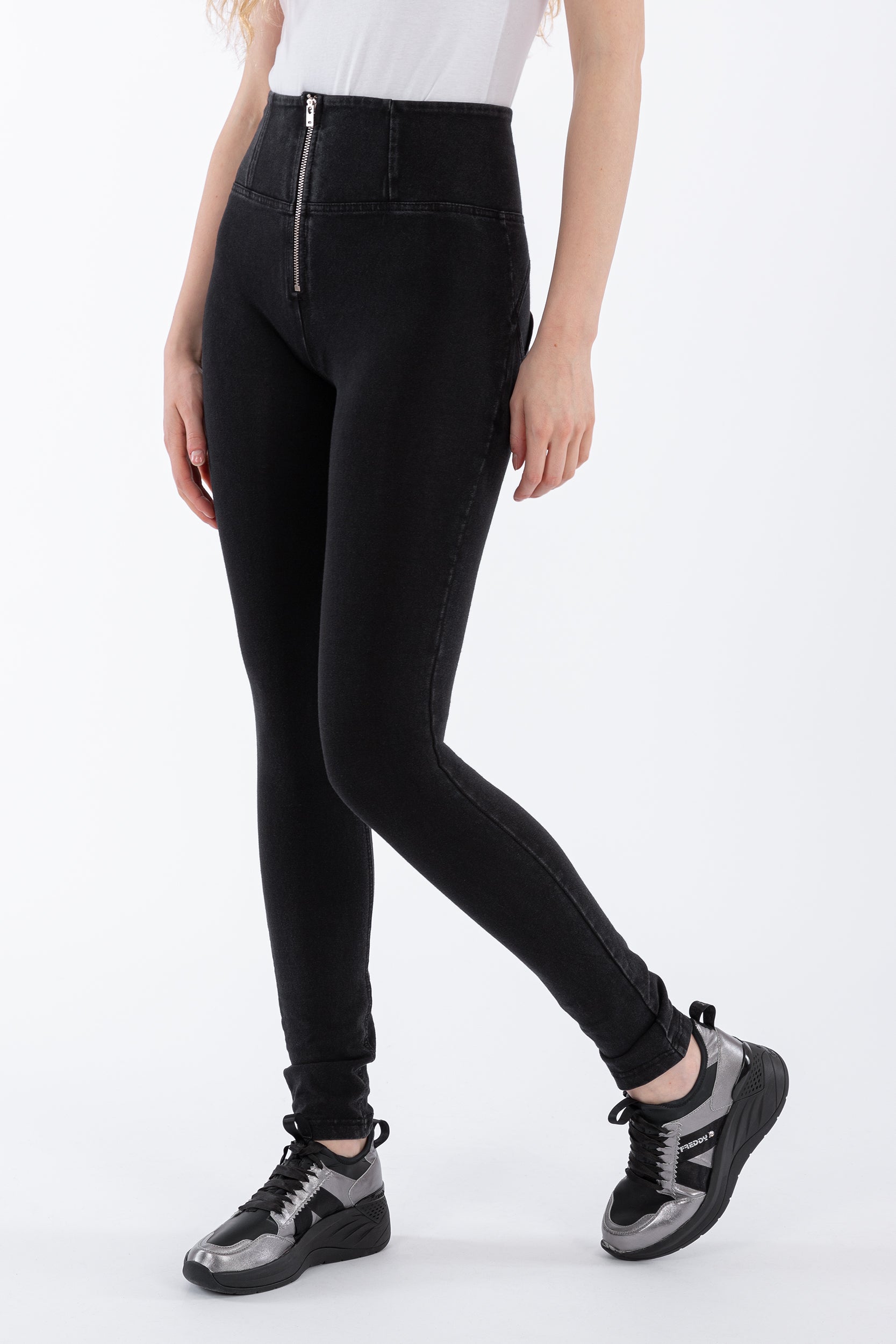 WRUP1HC002_J7_N_1_L 3