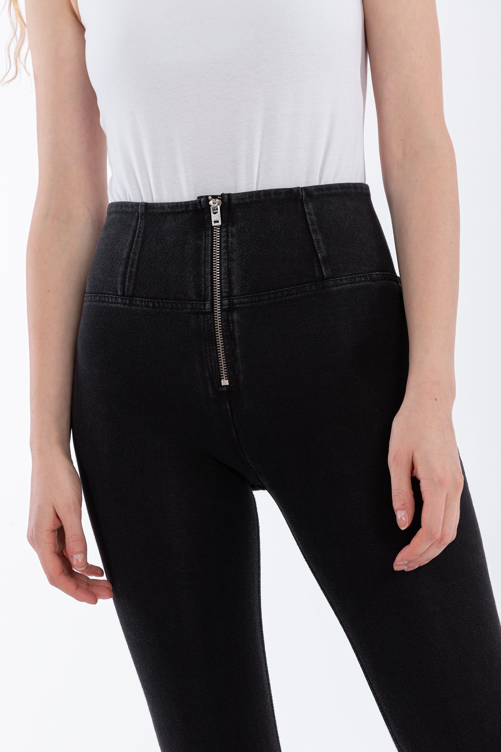 WRUP1HC002_J7_N_1_L 4