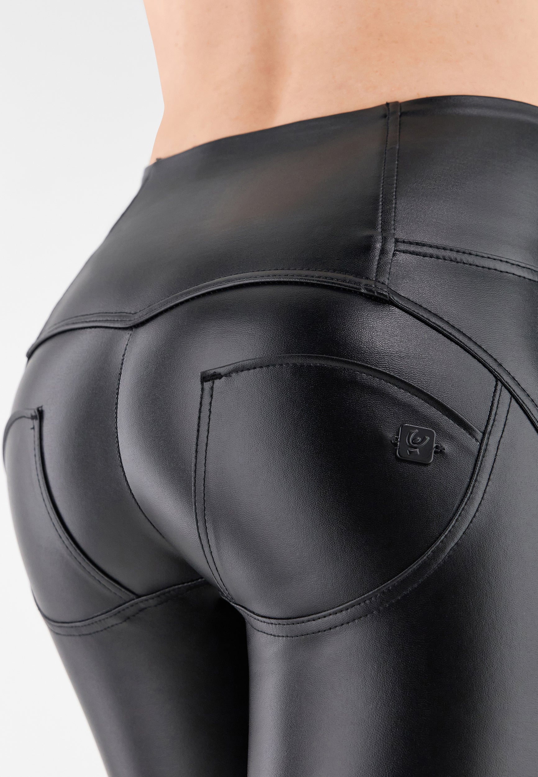 WRUP1HS231_N_-_WWR_L 4