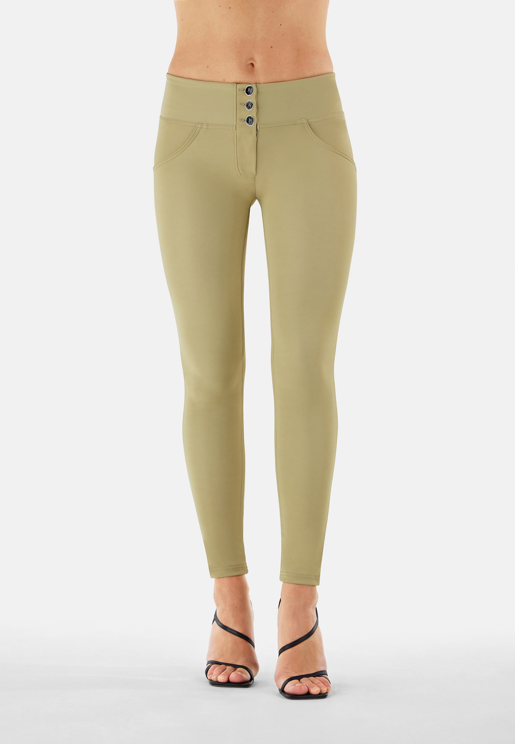 WRUP1MF211_Z109_-_WWR_S 3