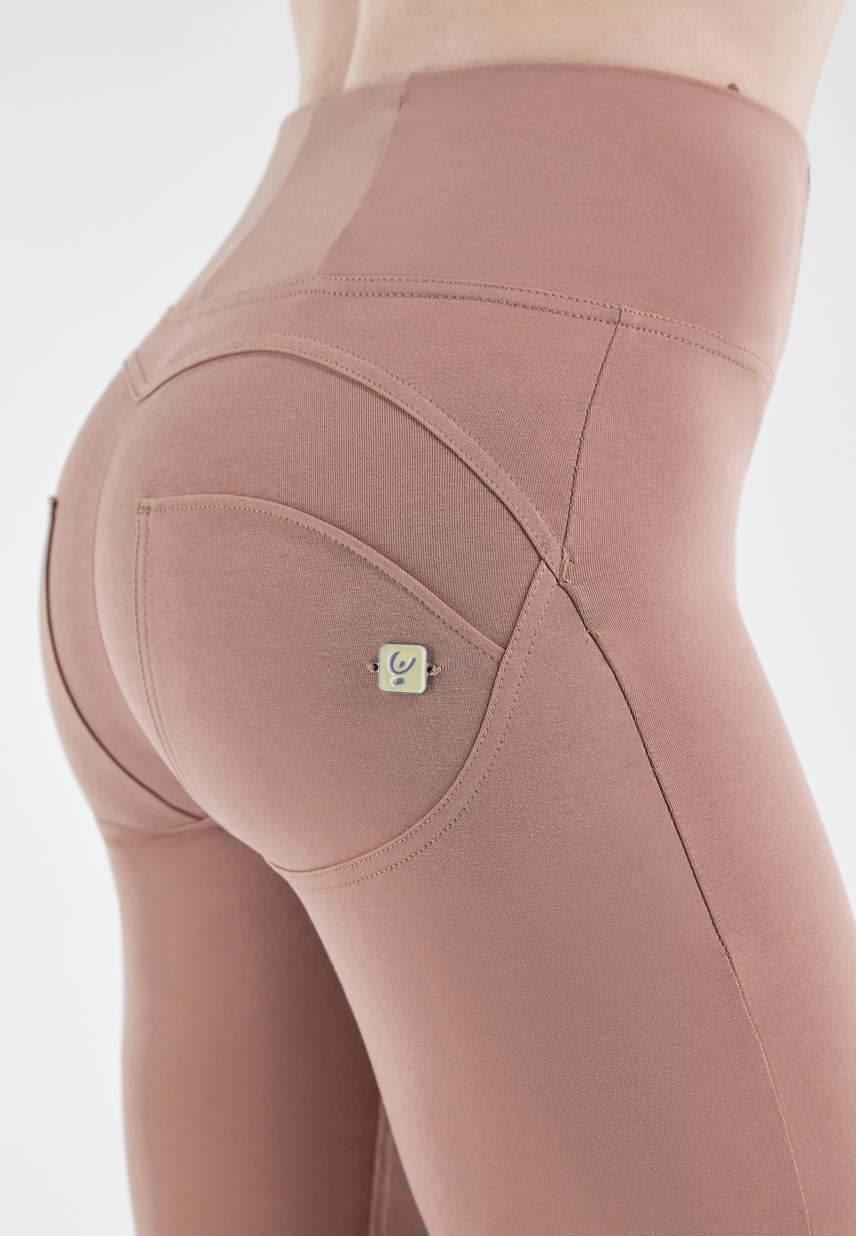 WRUP24HF239_M103_-_WWR_XS 4