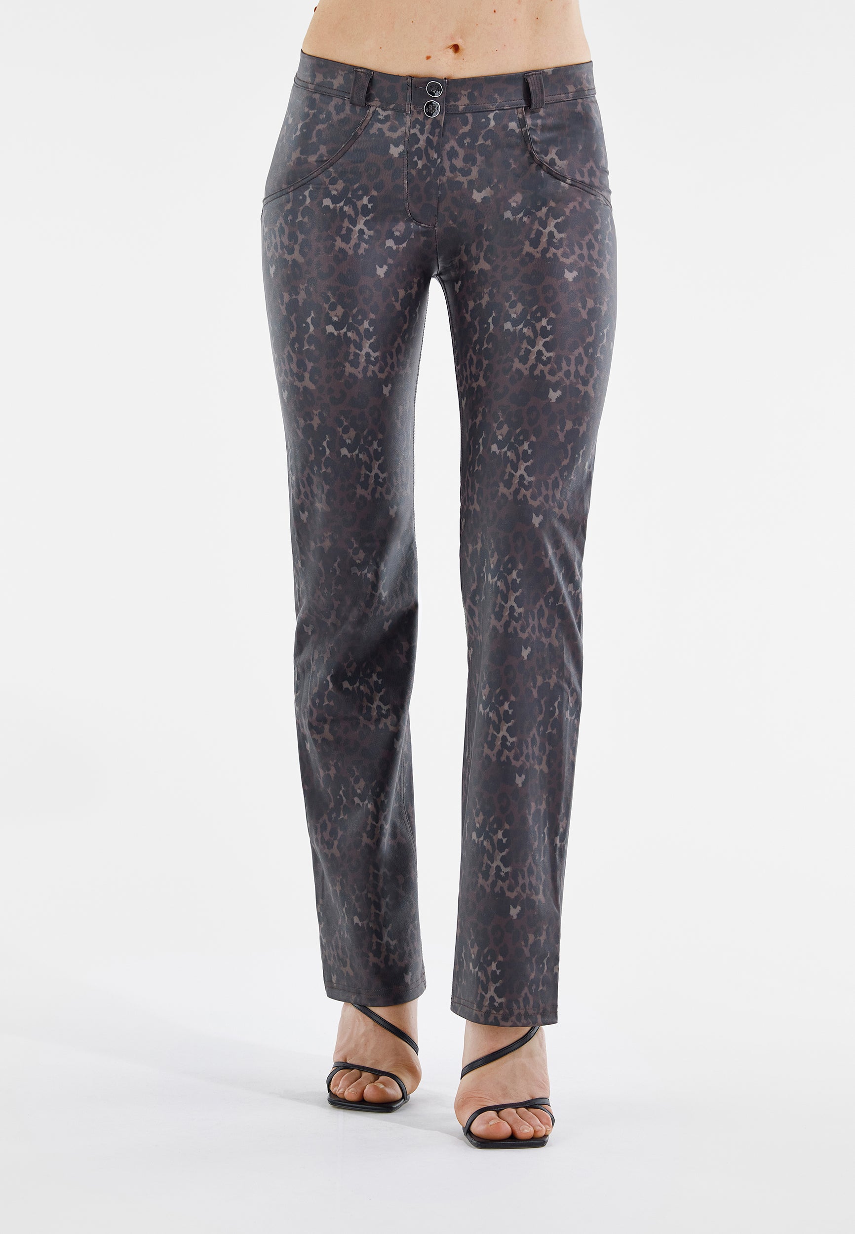 WRUP24RS316_ANI46_-_WWR_XXS 3