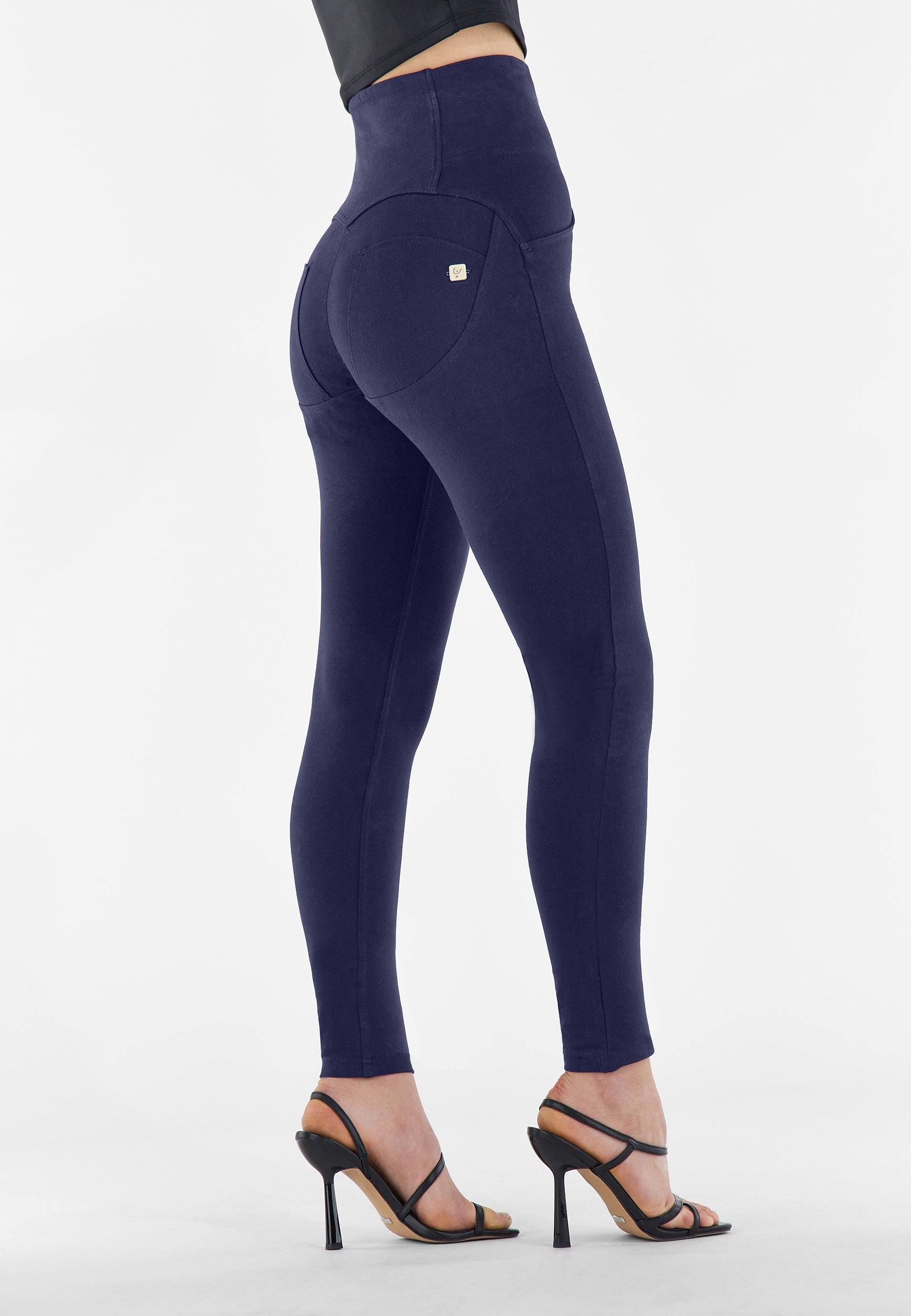 WRUP2BHC001NS_B94_-_WWR_XS 2