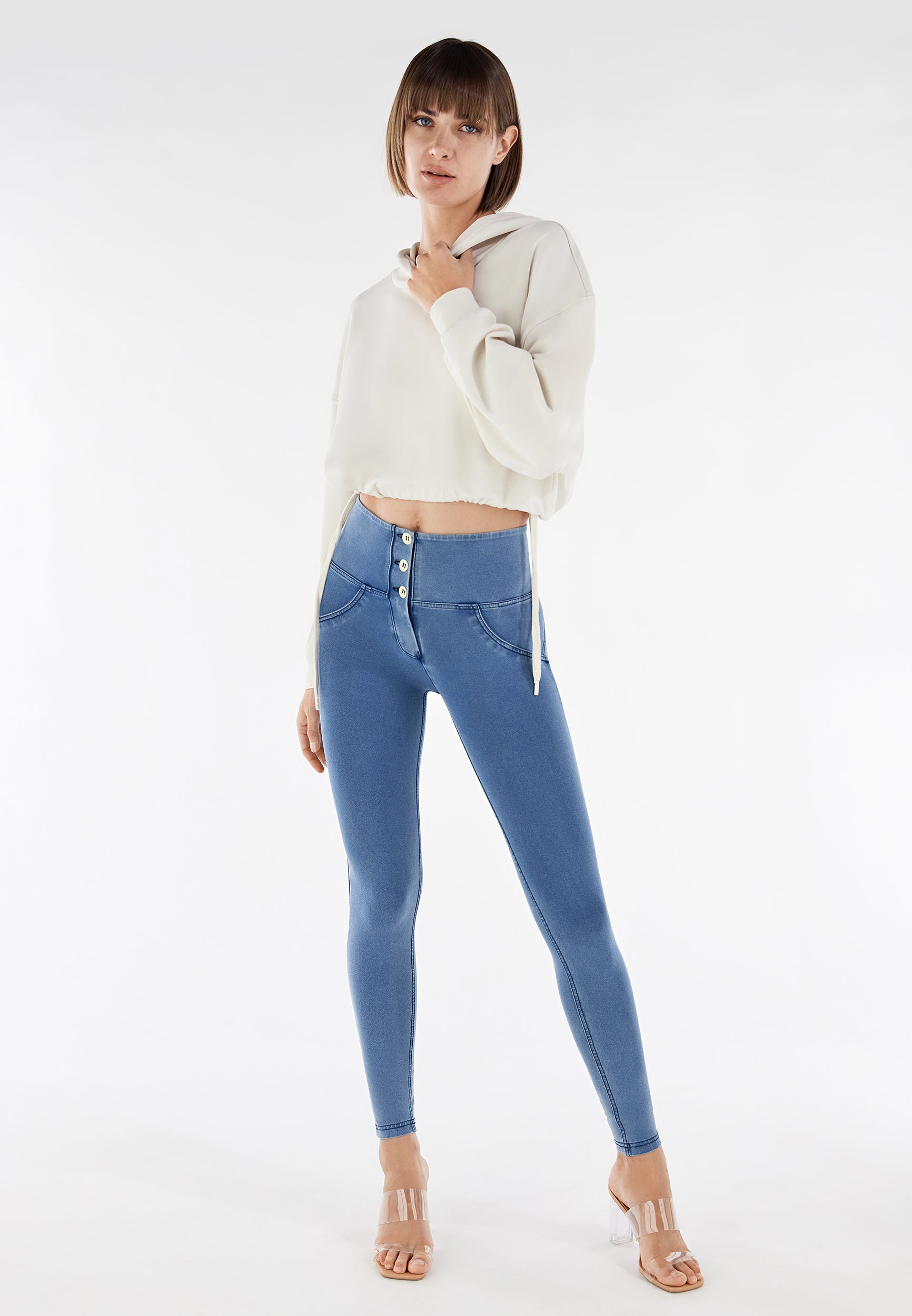 WRUP2BHC002ORG_J4B_-_WWR_L 1