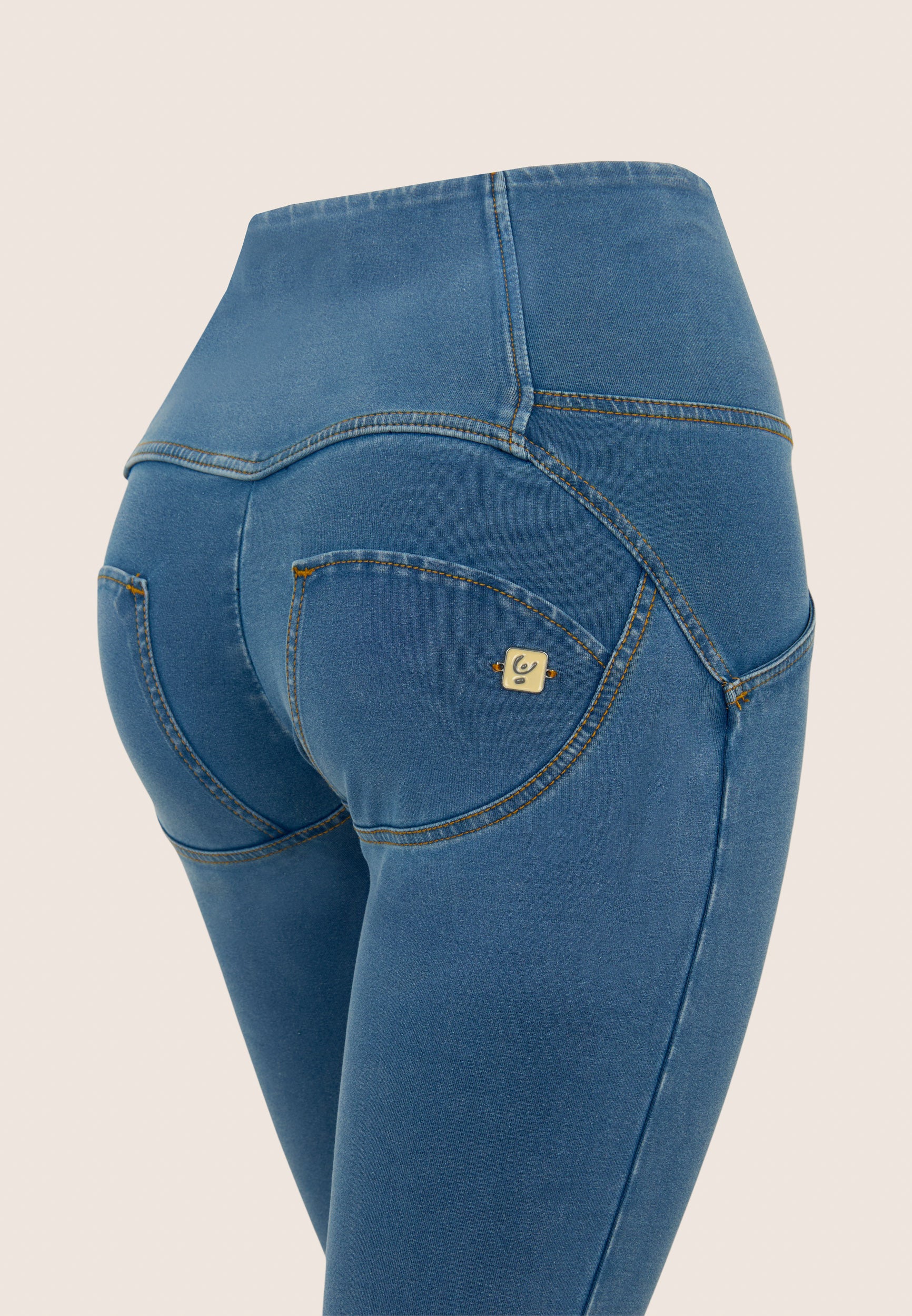 WRUP2BHC002ORG_J4Y_-_WWR_L 8