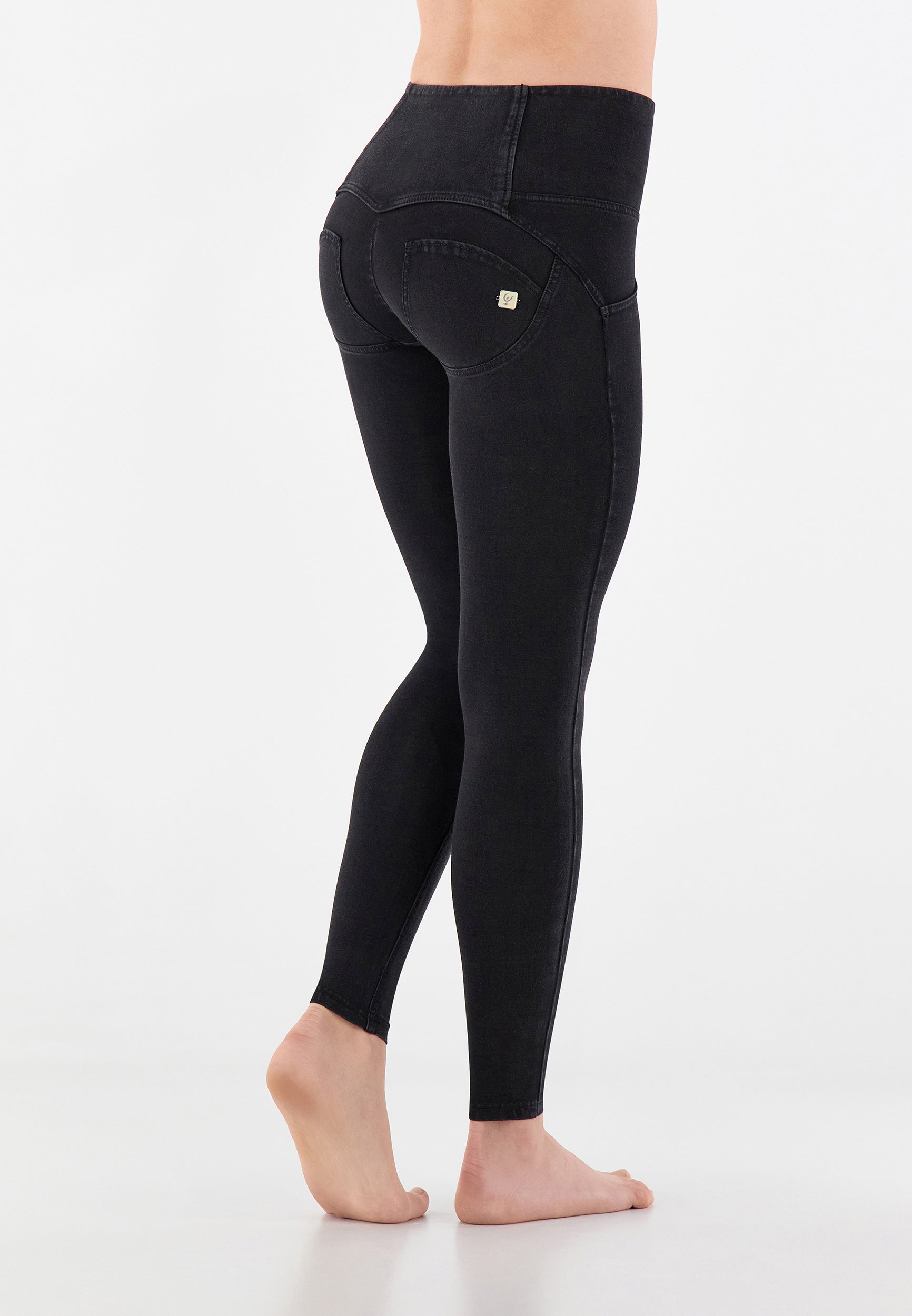 WRUP2BHC002ORG_J7N_-_WWR_L 2