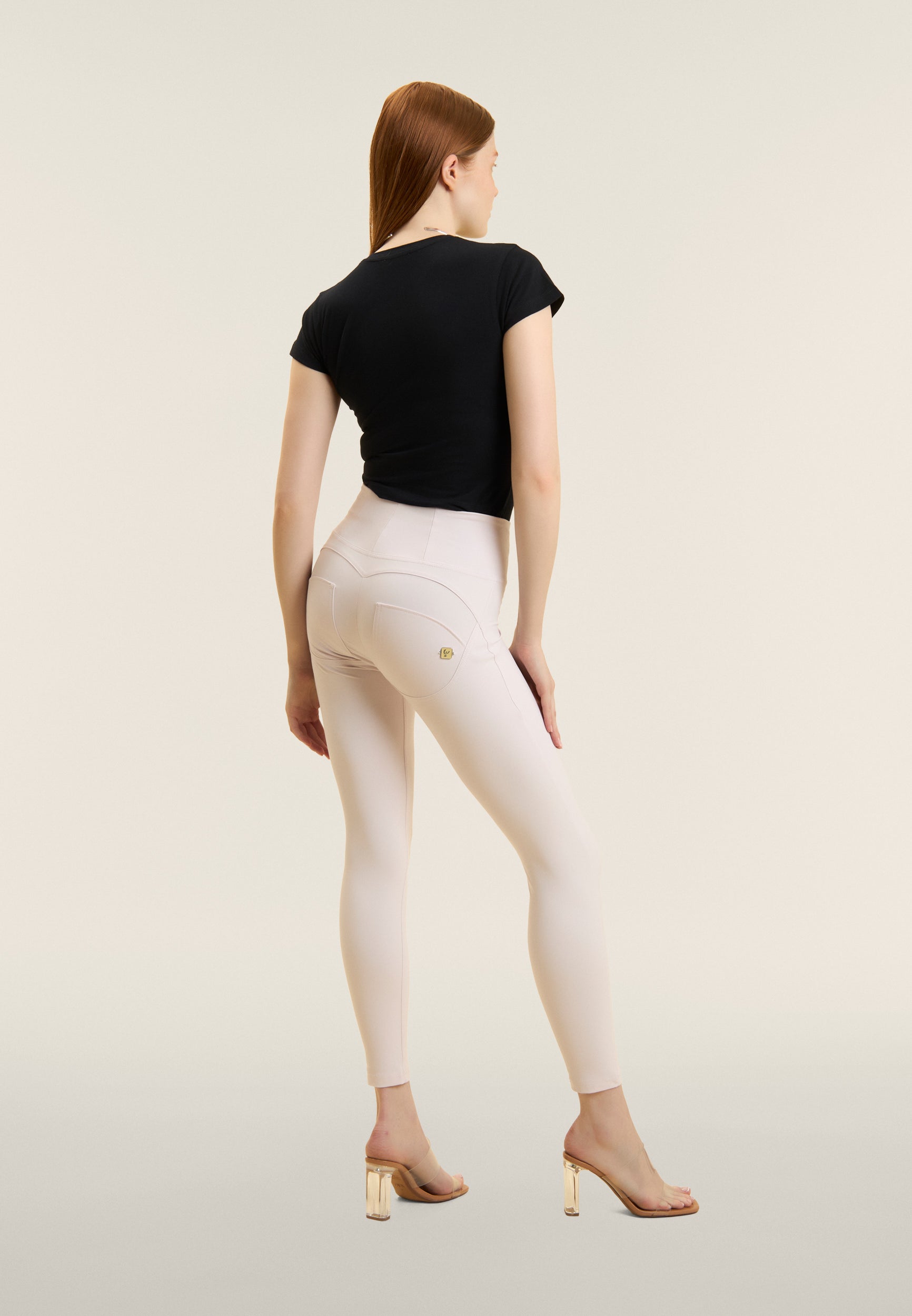 WRUP2HC005REC_P73_-_WWR_L 8