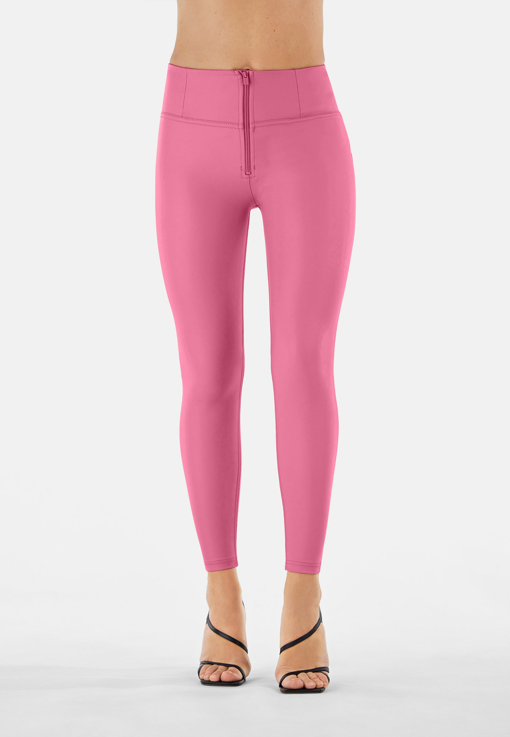 WRUP2HC006PREC_P123_-_WWR_L 2