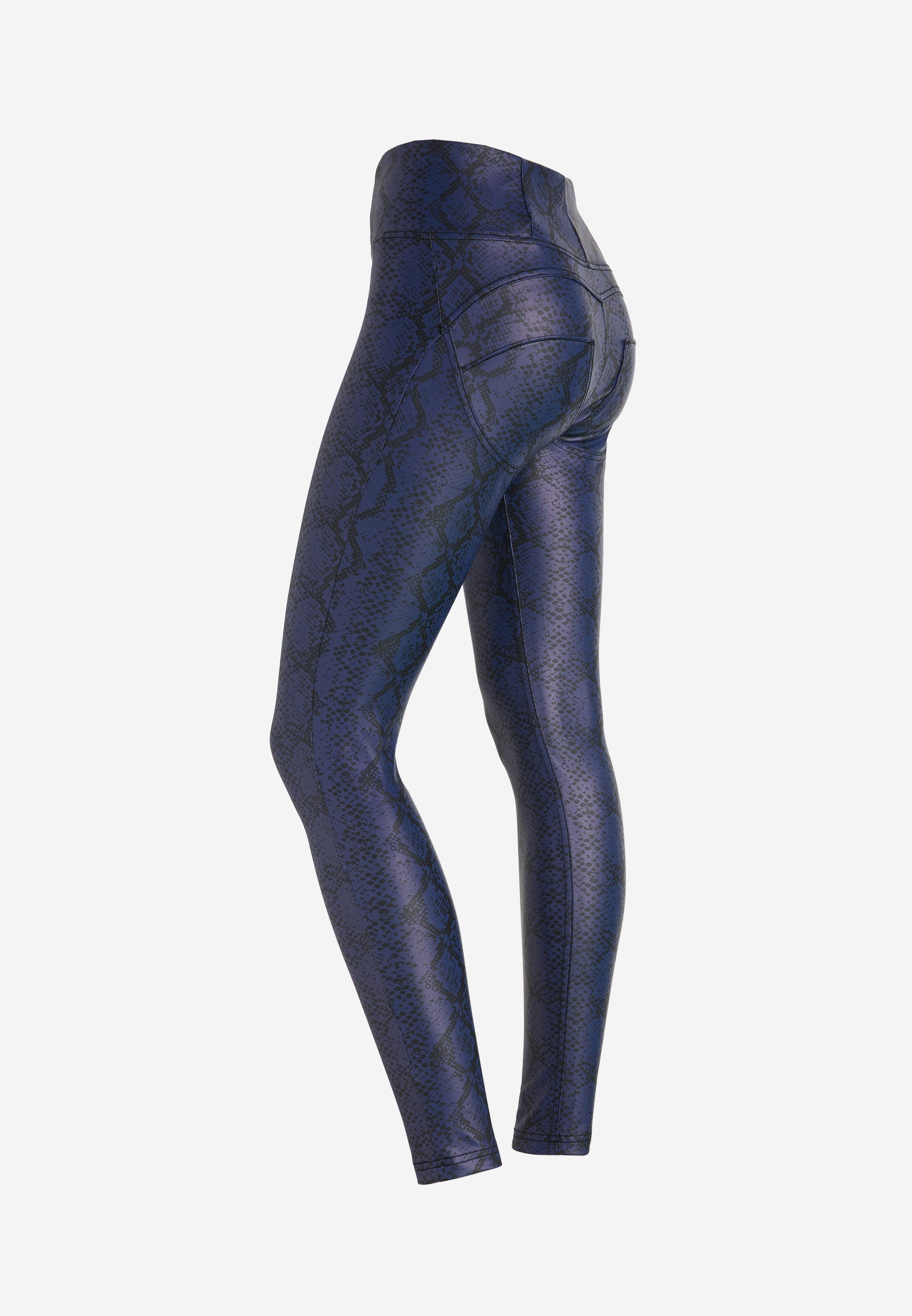 WRUP2HF330_ANI63B_-_WWR_XXS 2