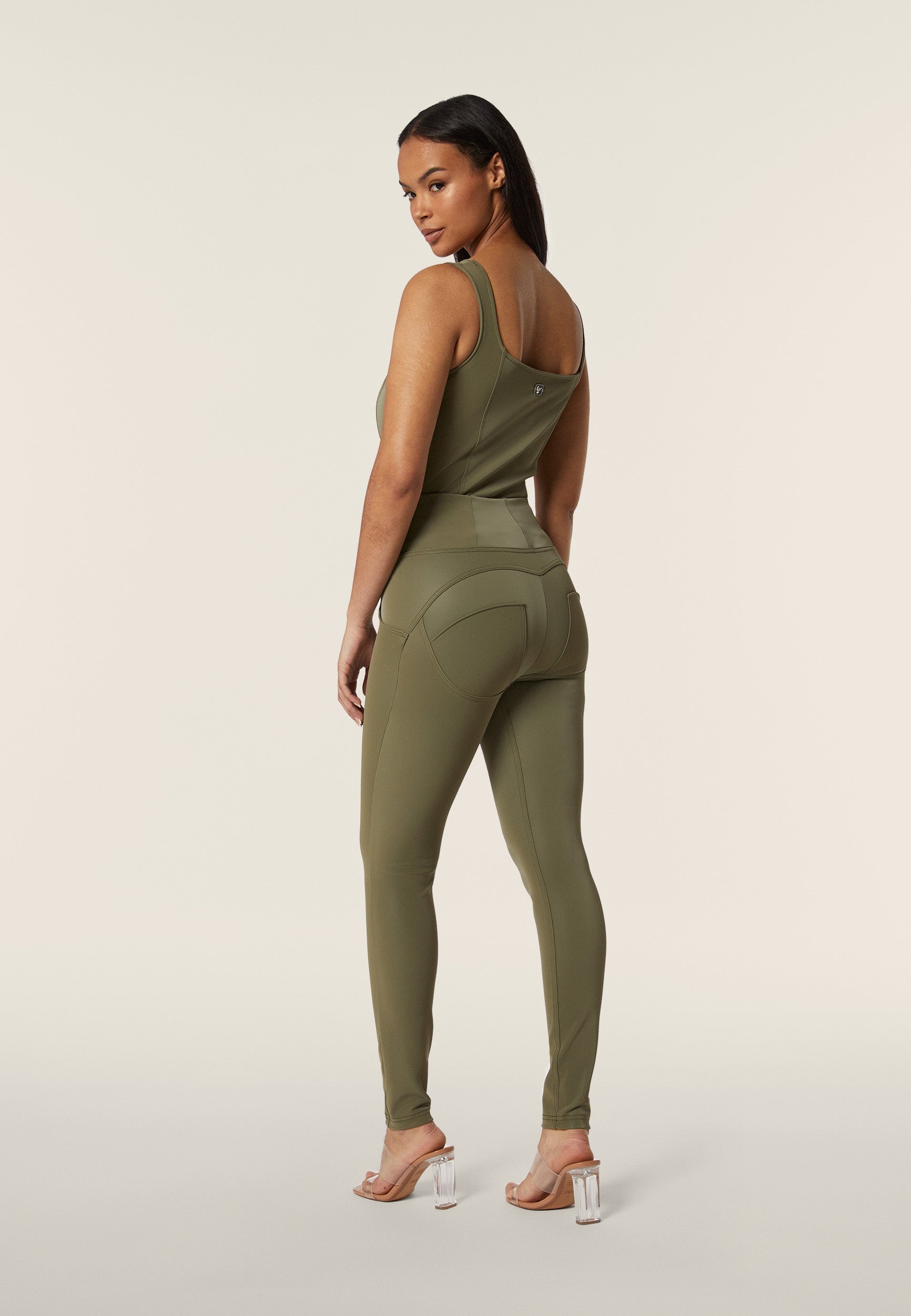 WRUP2HF461_V137_-_WWR_XXS 3