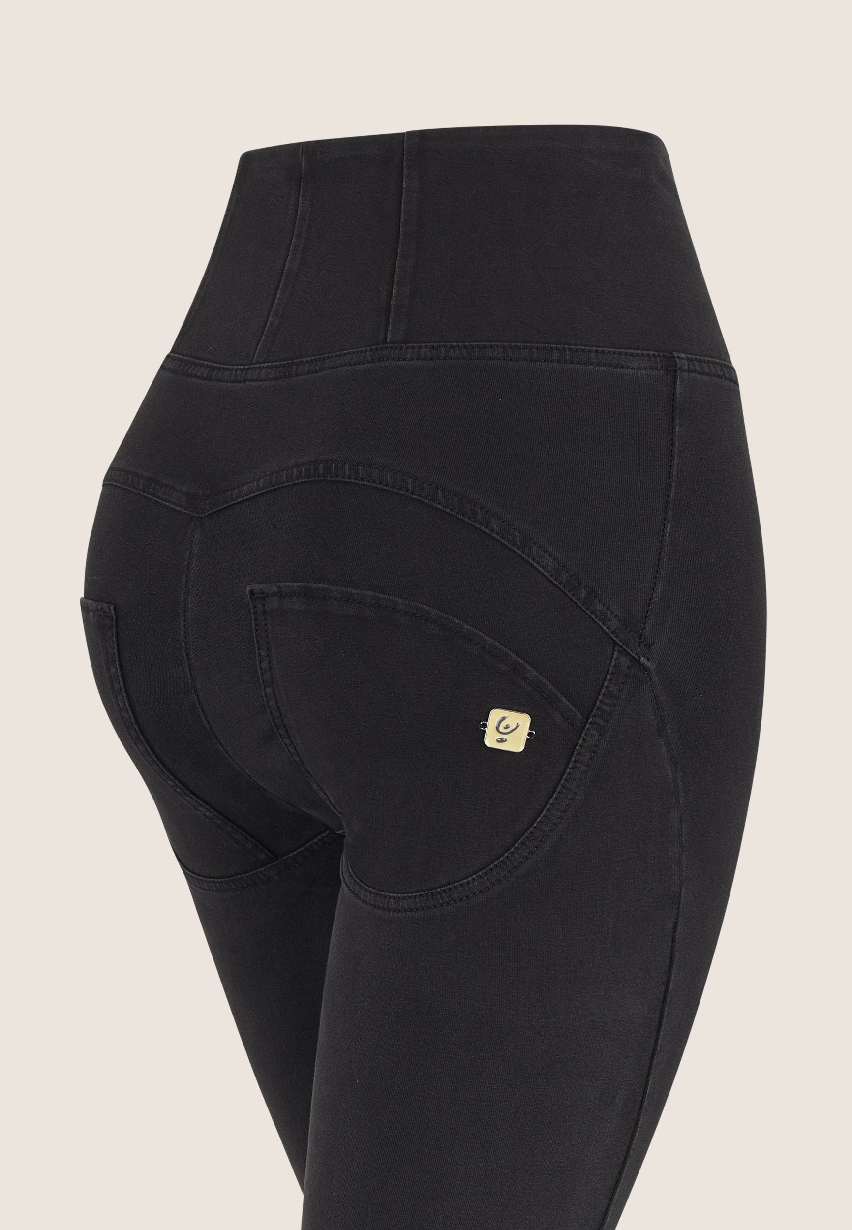 WRUP2HHC002ORG_J7N_-_WWR_L 3