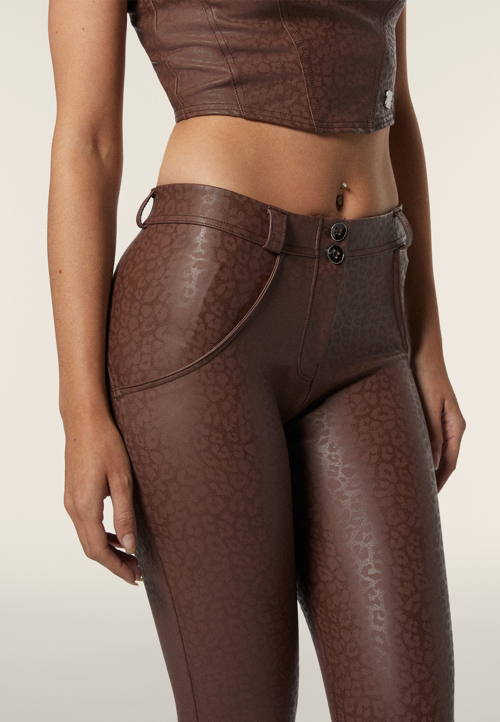 WRUP2RF437_ANI57_-_WWR_3XL 5