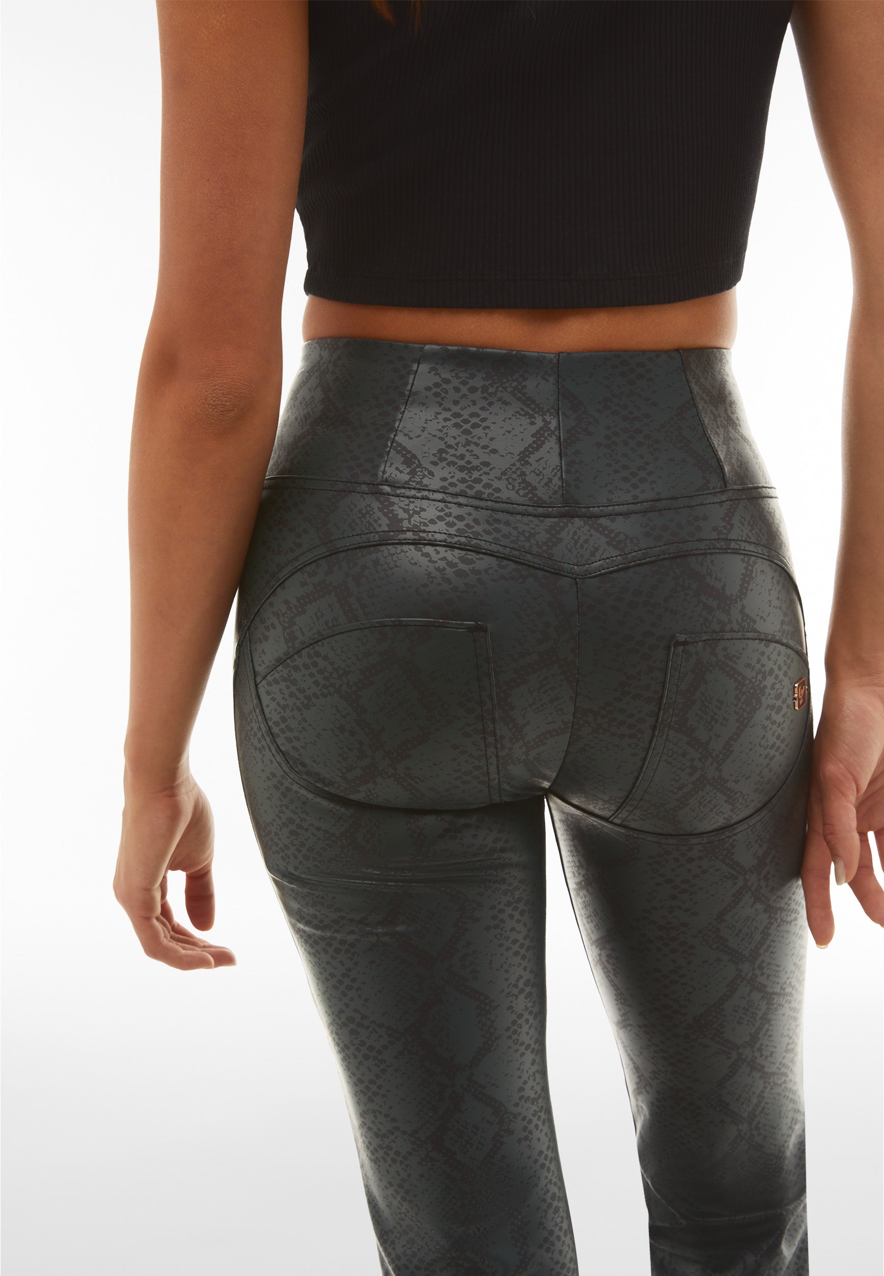 WRUP31HF308_ANI63V_-_WWR_L 5