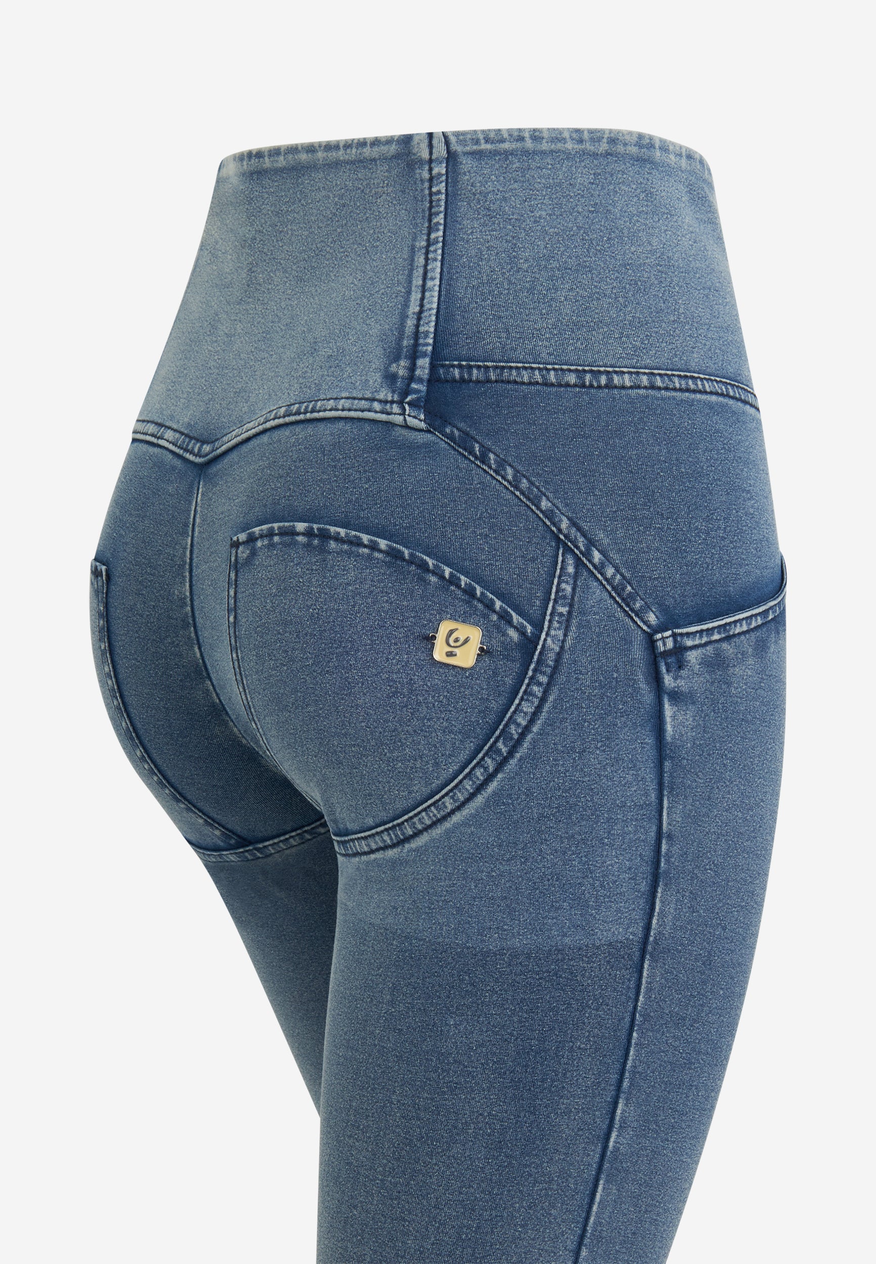 WRUP4BHC002ORG_J108B_-_WWR_XS 3