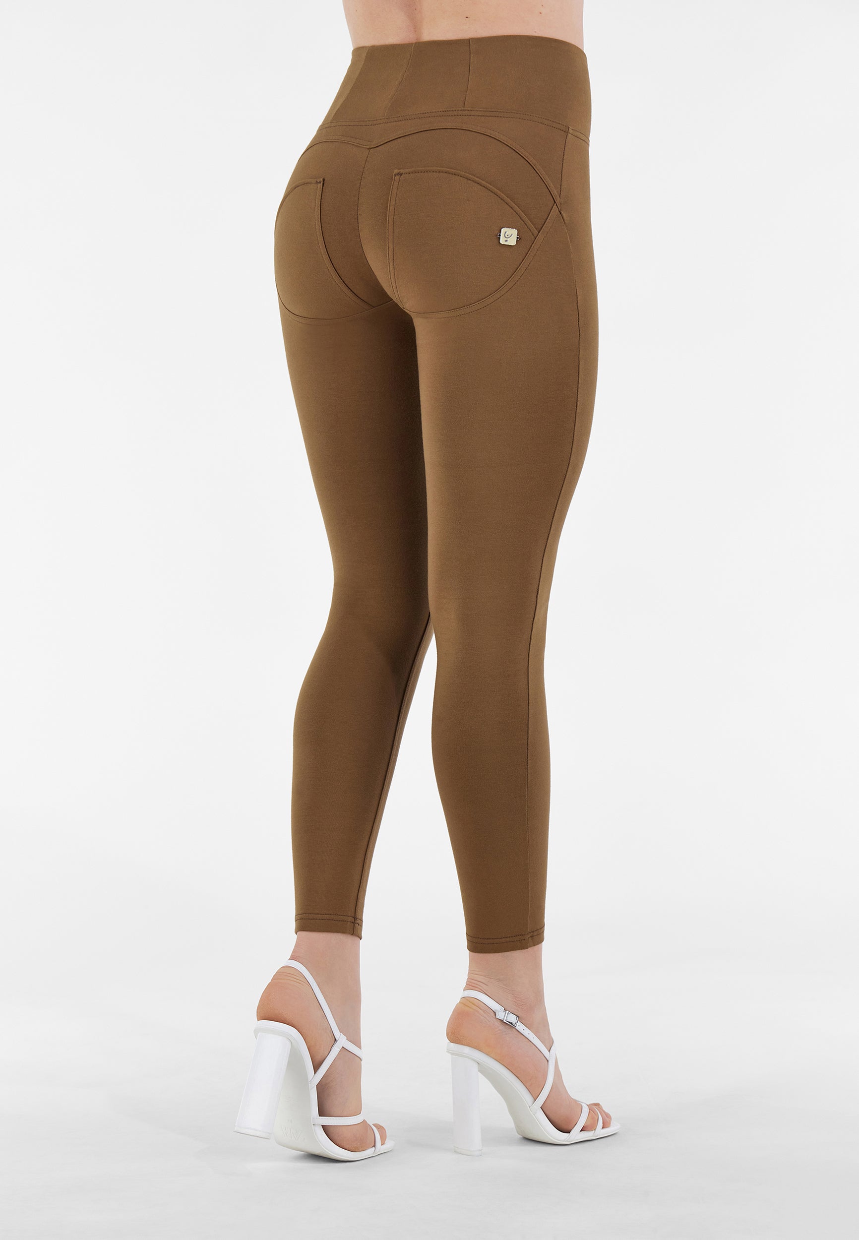 WRUP4HC001ORG_M28_-_WWR_L 3