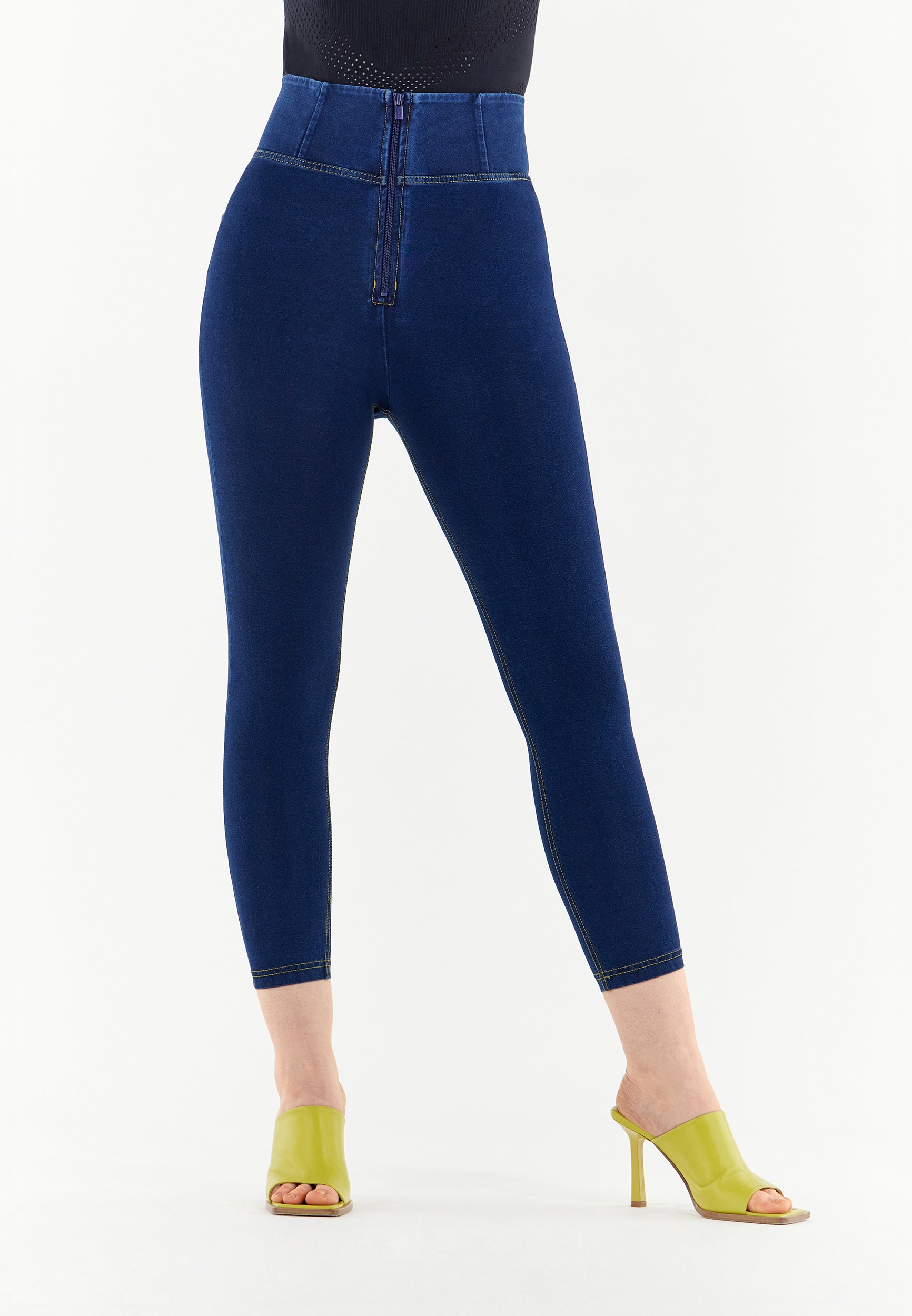 WRUP4HC002NS_J0Y_-_WWR_L 2