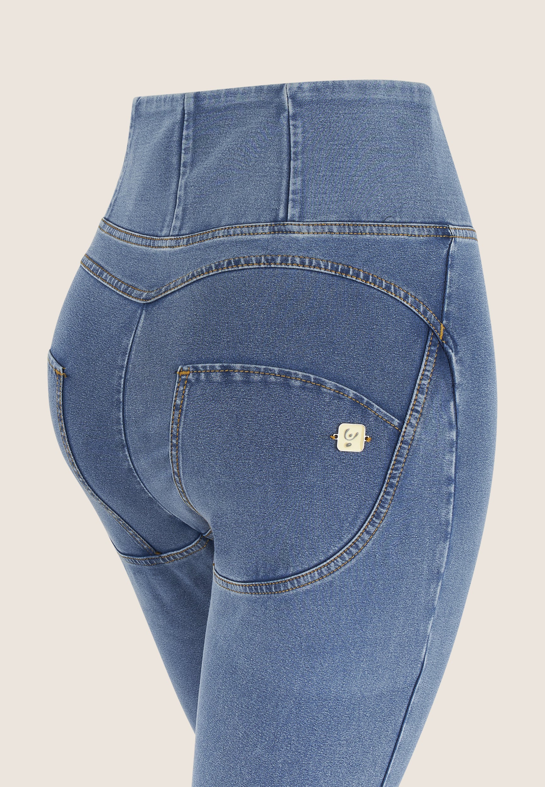 WRUP4HC002NS_J4Y_-_WWR_L 3